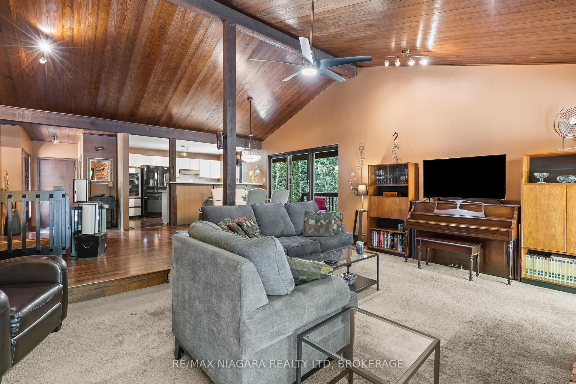 Photo 17 of 705 Metler Road, Pelham, North Pelham — HOMEH