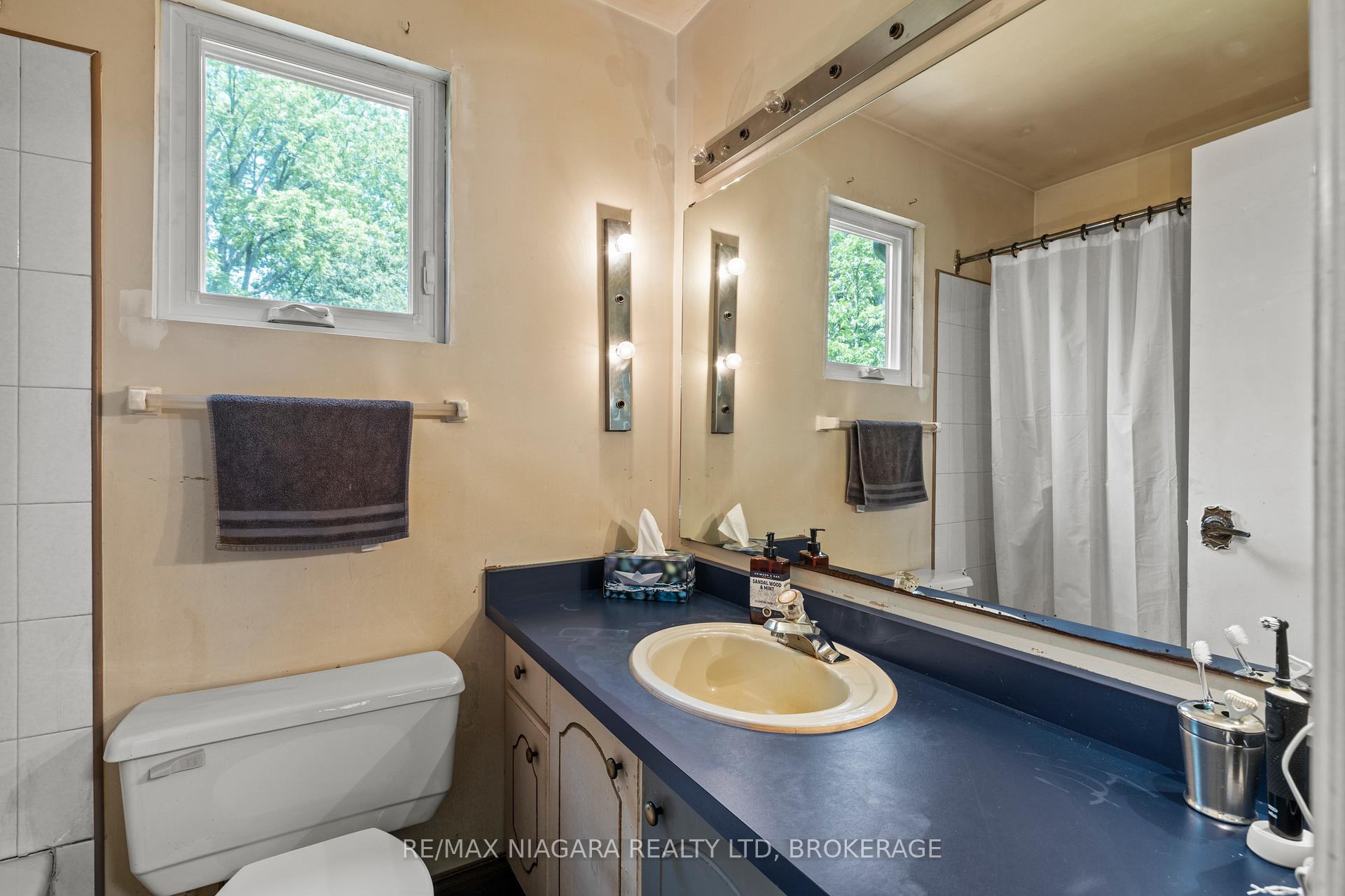 Photo 22 of 705 Metler Road, Pelham, North Pelham — HOMEH