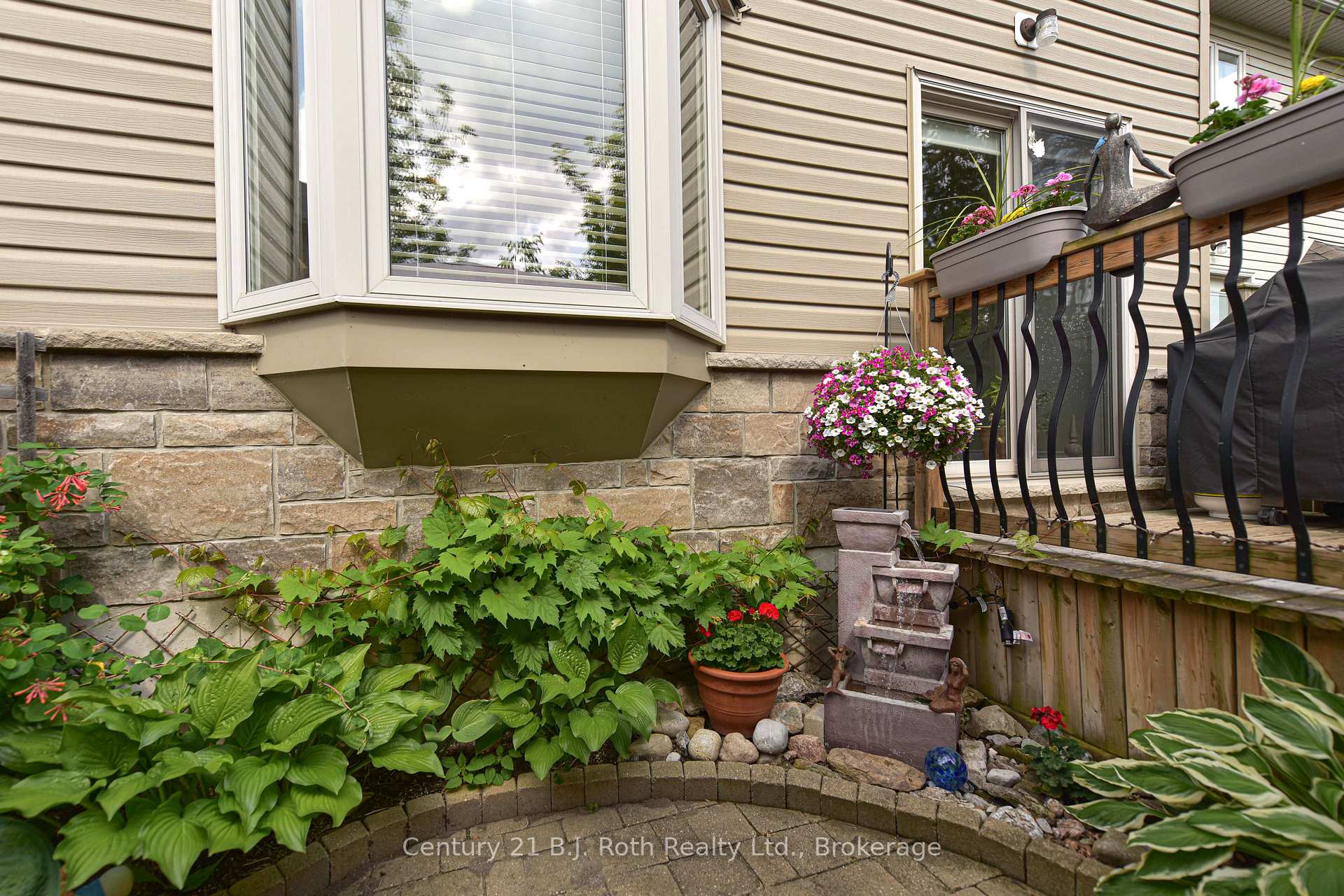 Photo 11 of 20 Taylor Drive, Orillia — HOMEH