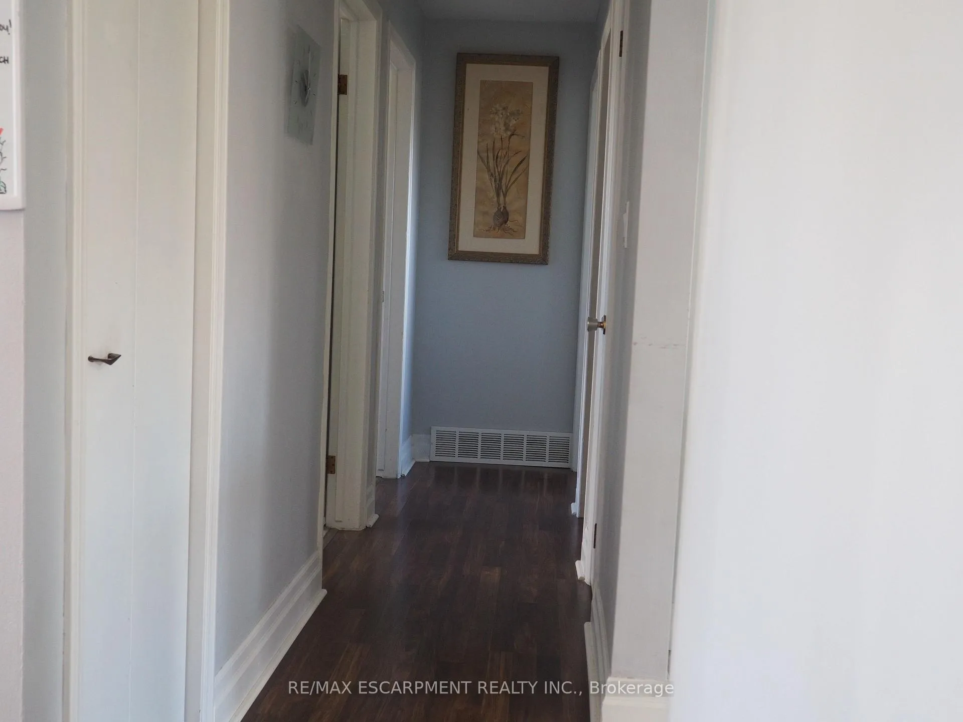 Photo 6 of Unit main, 7543 Redhaven Crescent, Niagara Falls, Marineland — HOMEH