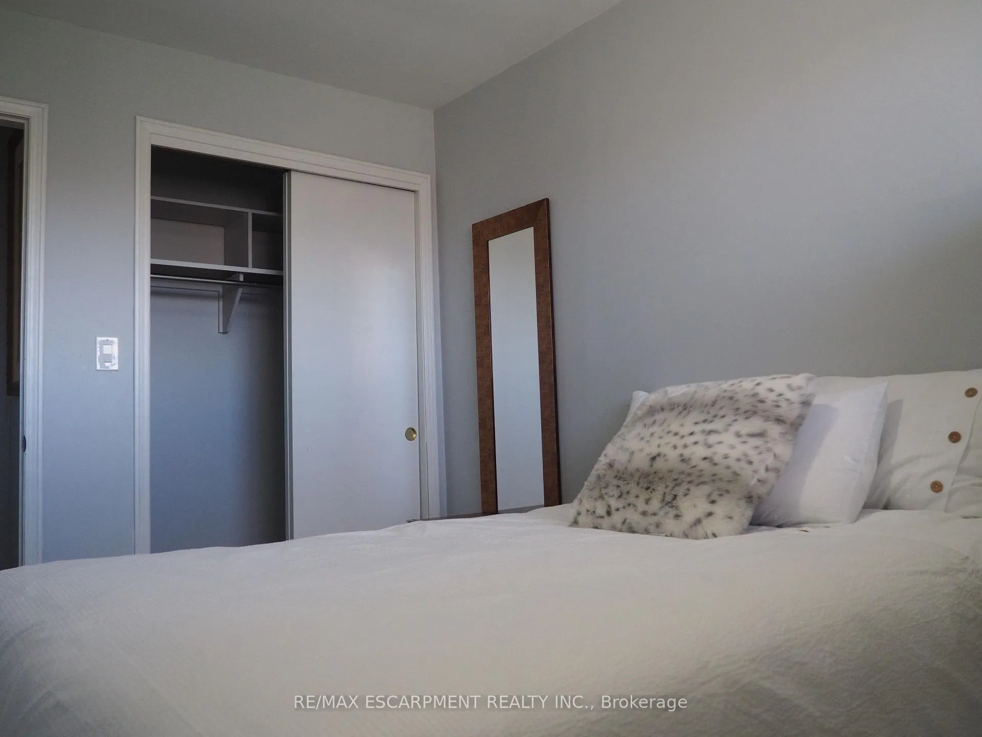 Photo 17 of Unit main, 7543 Redhaven Crescent, Niagara Falls, Marineland — HOMEH
