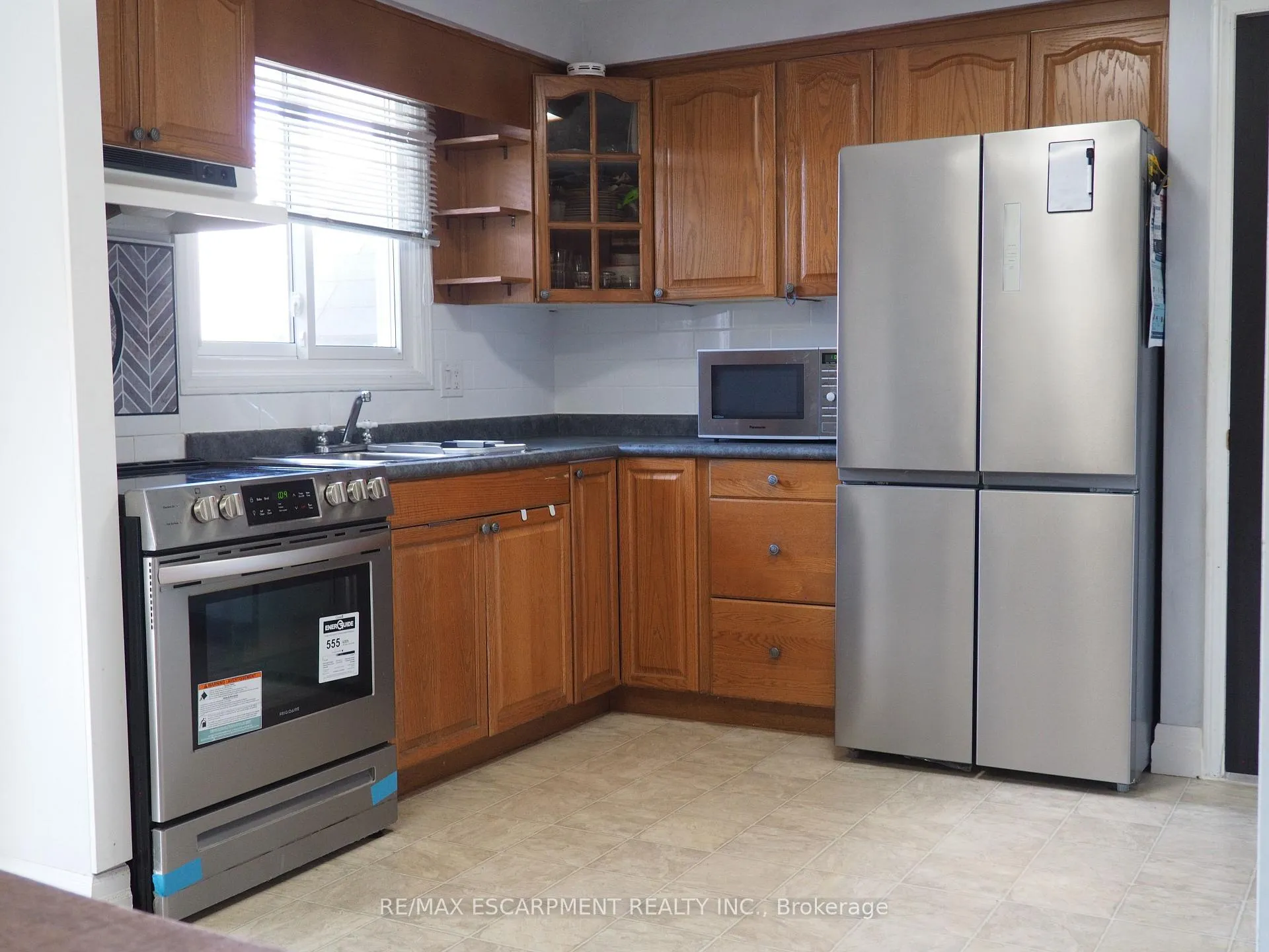 Photo 25 of Unit main, 7543 Redhaven Crescent, Niagara Falls, Marineland — HOMEH