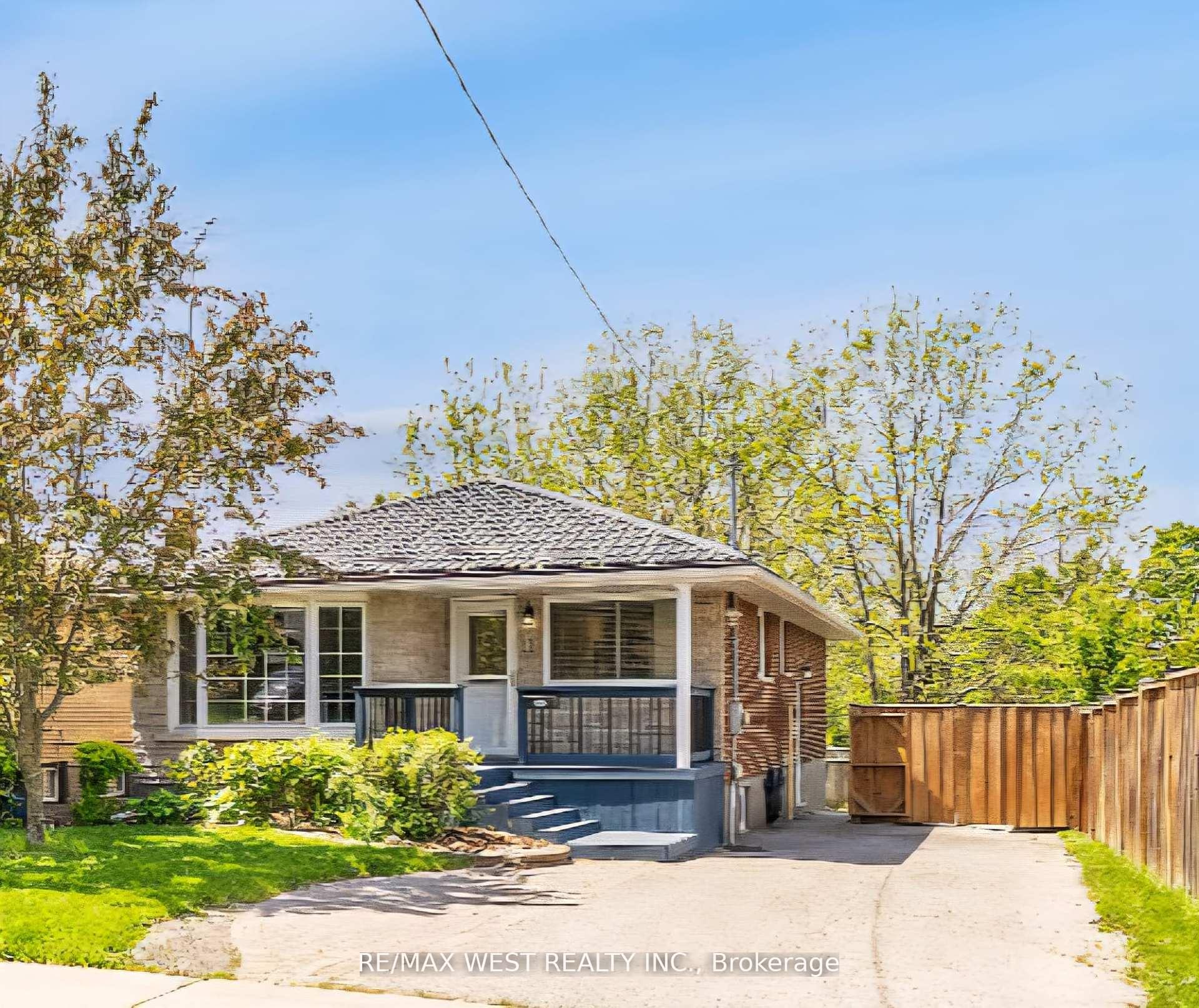 Photo 1 of 12 Athabasca Street, Oshawa, Donevan — HOMEH