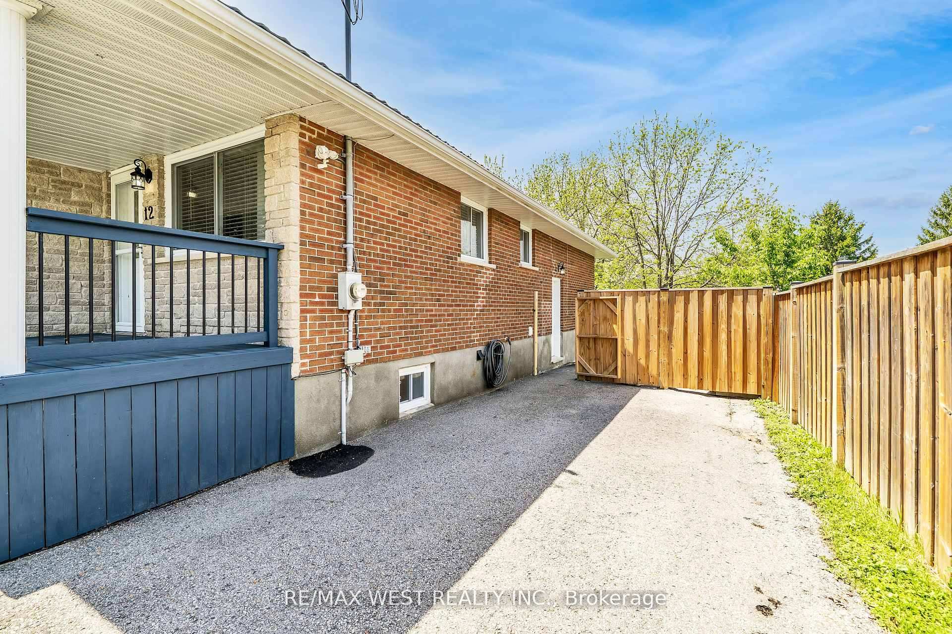 Photo 36 of 12 Athabasca Street, Oshawa, Donevan — HOMEH