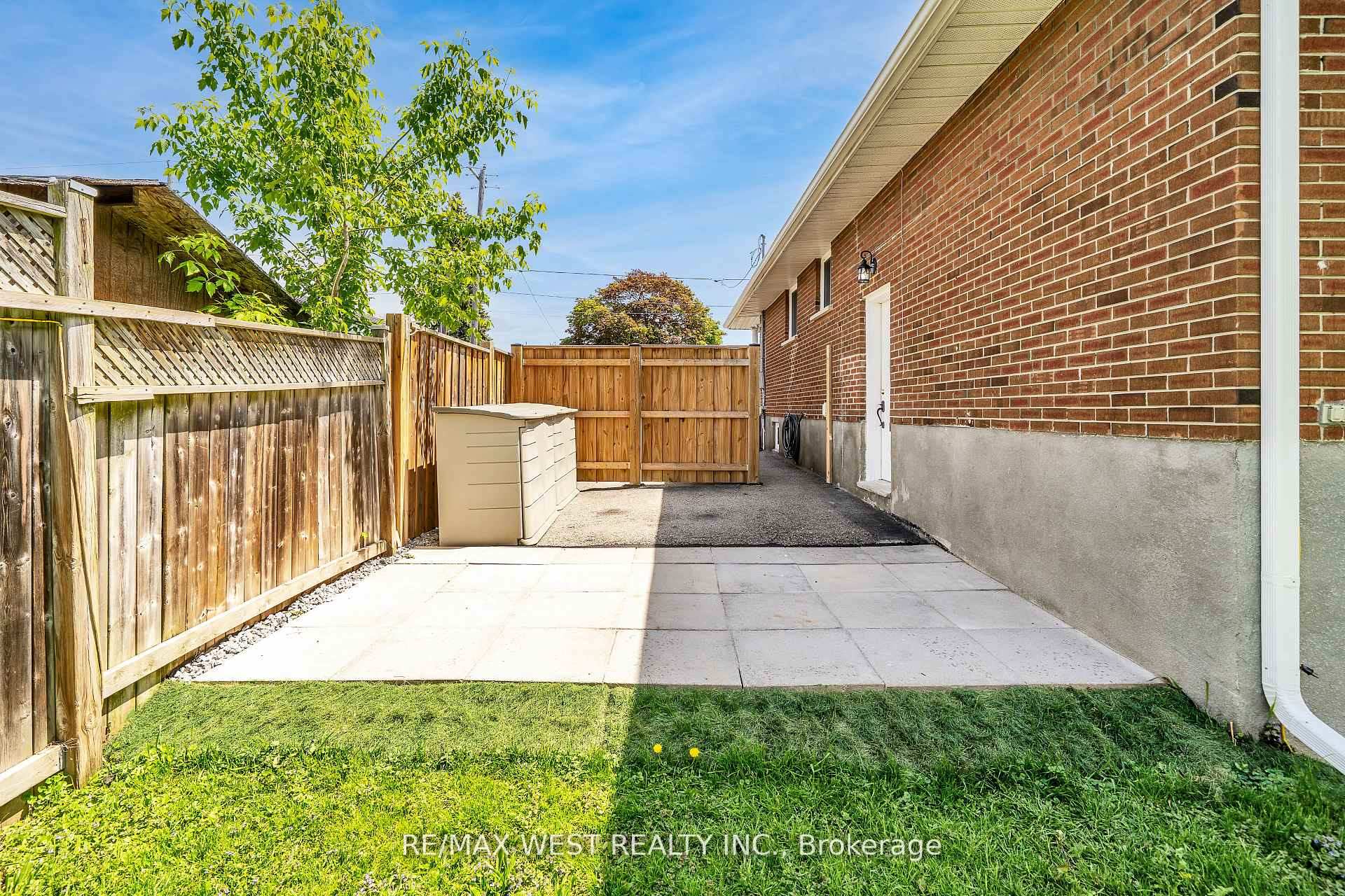 Photo 38 of 12 Athabasca Street, Oshawa, Donevan — HOMEH