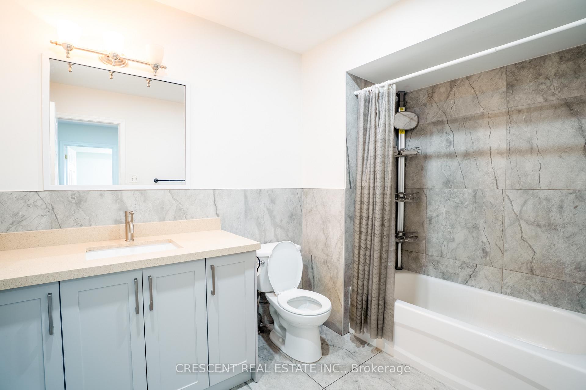 Photo 8 of Unit UPPER, 400 Pinemeadow Avenue, Mississauga, Cooksville — HOMEH