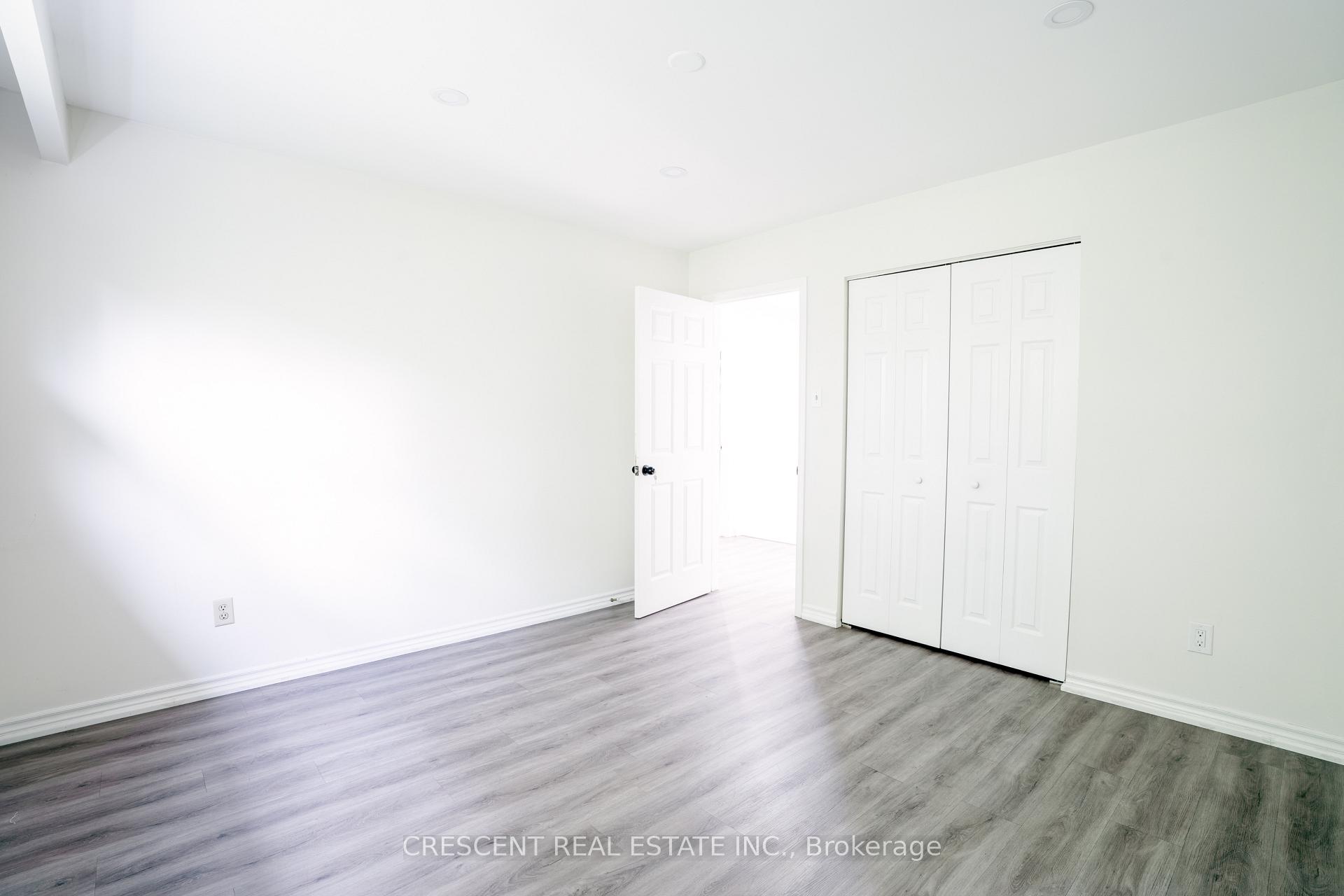 Photo 11 of Unit UPPER, 400 Pinemeadow Avenue, Mississauga, Cooksville — HOMEH