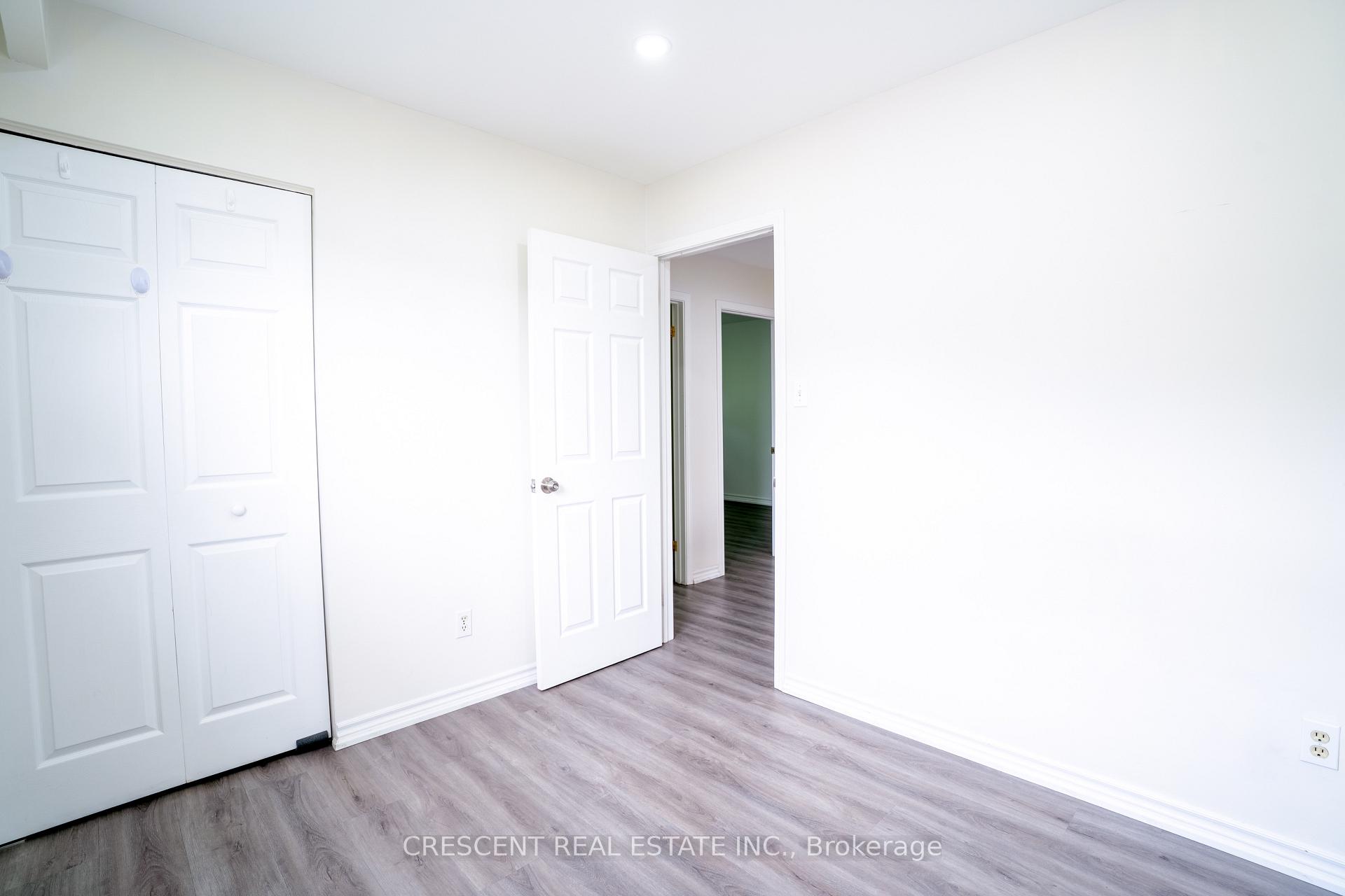 Photo 13 of Unit UPPER, 400 Pinemeadow Avenue, Mississauga, Cooksville — HOMEH