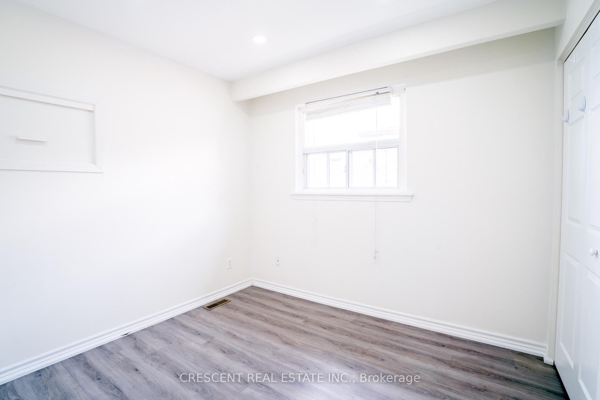 Photo 14 of Unit UPPER, 400 Pinemeadow Avenue, Mississauga, Cooksville — HOMEH