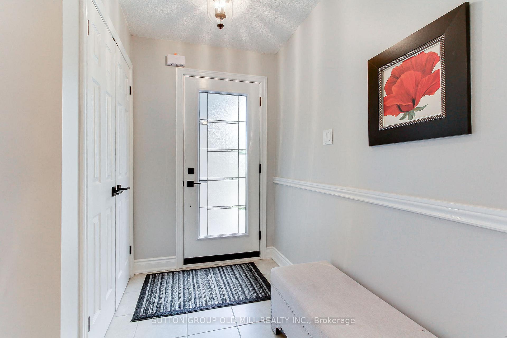 Photo 4 of 3126 Oakview Road, Mississauga, Meadowvale — HOMEH