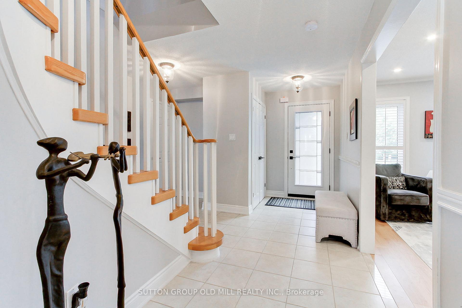 Photo 5 of 3126 Oakview Road, Mississauga, Meadowvale — HOMEH