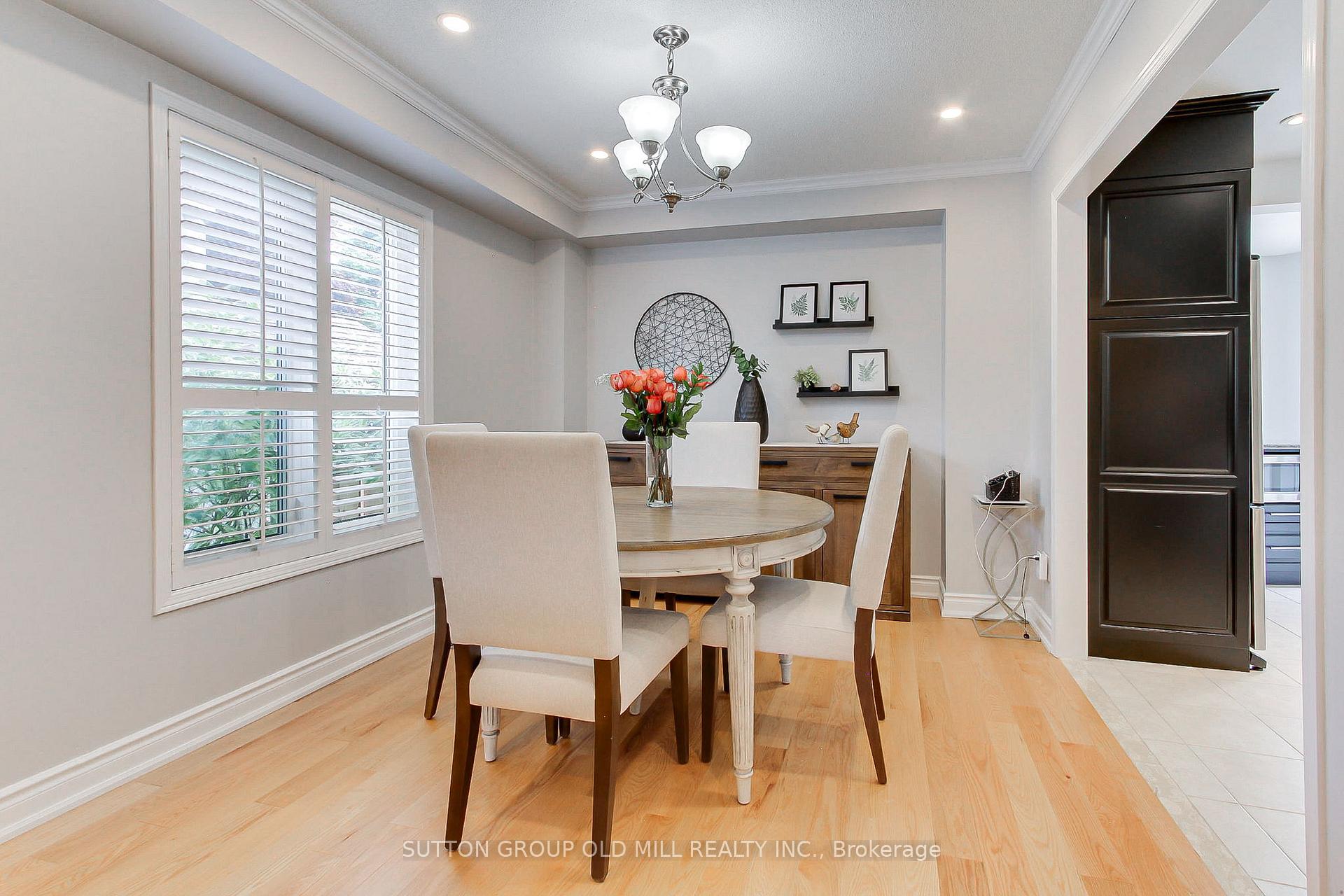 Photo 10 of 3126 Oakview Road, Mississauga, Meadowvale — HOMEH
