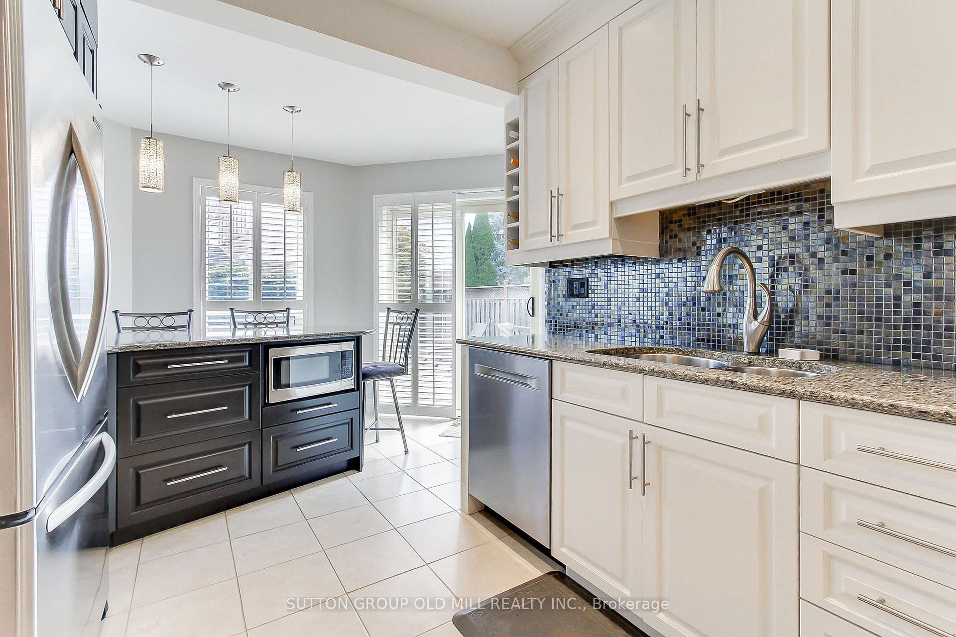 Photo 13 of 3126 Oakview Road, Mississauga, Meadowvale — HOMEH