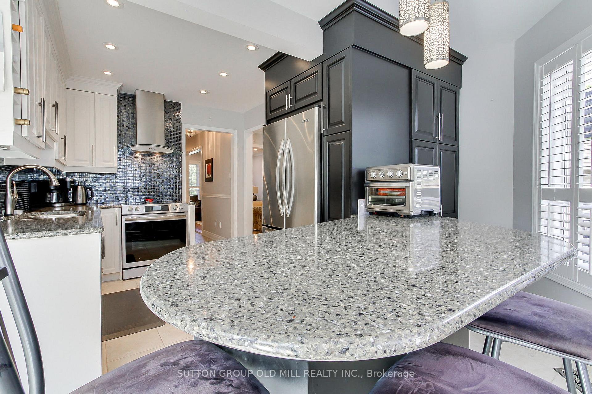 Photo 16 of 3126 Oakview Road, Mississauga, Meadowvale — HOMEH