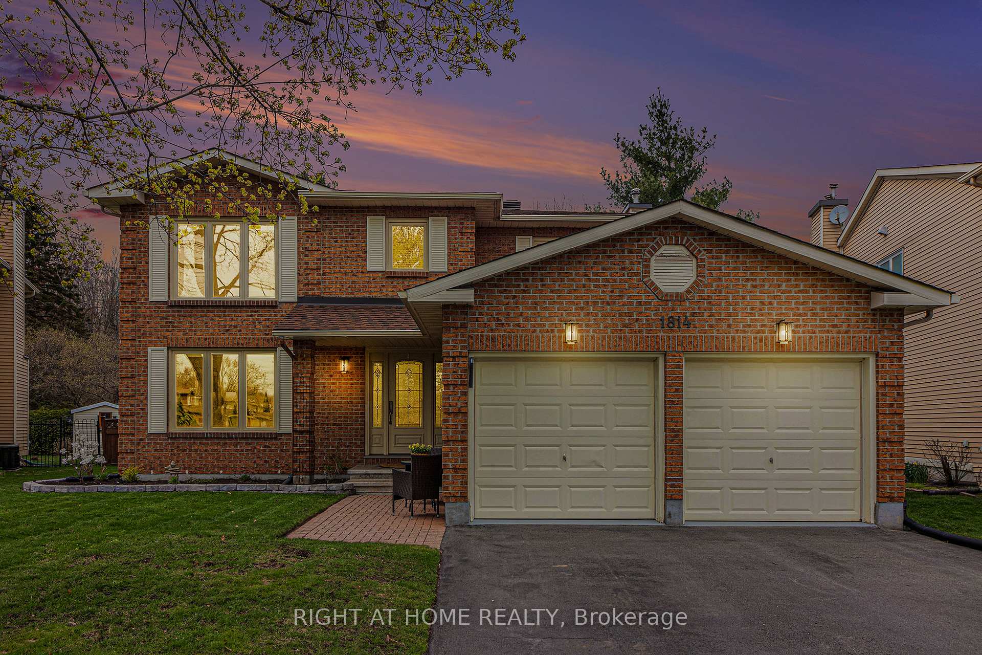 Photo 1 of 1814 Thistleleaf Crescent, Ottawa, Chapel Hill — HOMEH