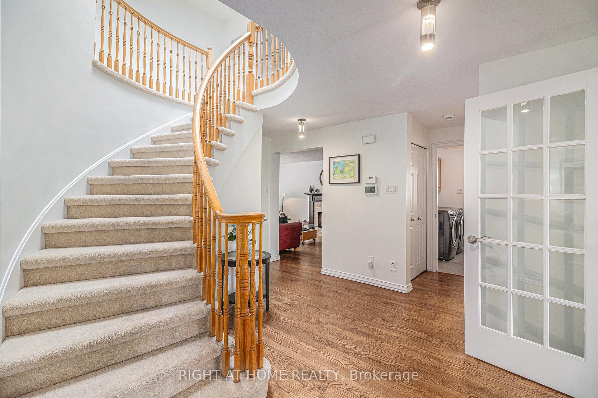 Photo 7 of 1814 Thistleleaf Crescent, Ottawa, Chapel Hill — HOMEH