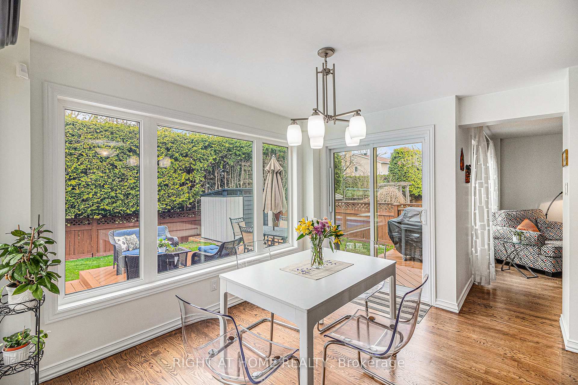 Photo 18 of 1814 Thistleleaf Crescent, Ottawa, Chapel Hill — HOMEH