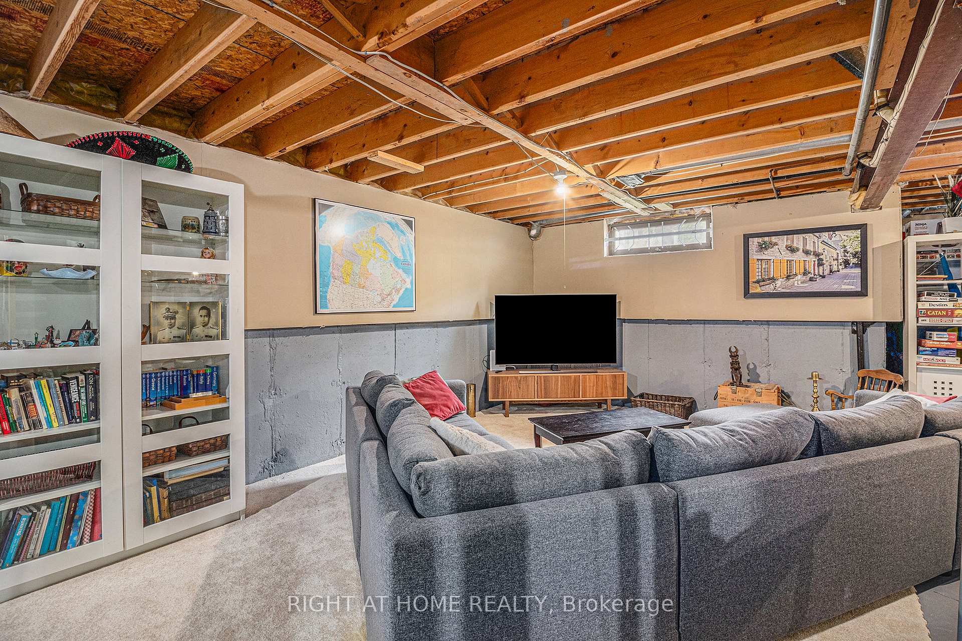 Photo 34 of 1814 Thistleleaf Crescent, Ottawa, Chapel Hill — HOMEH