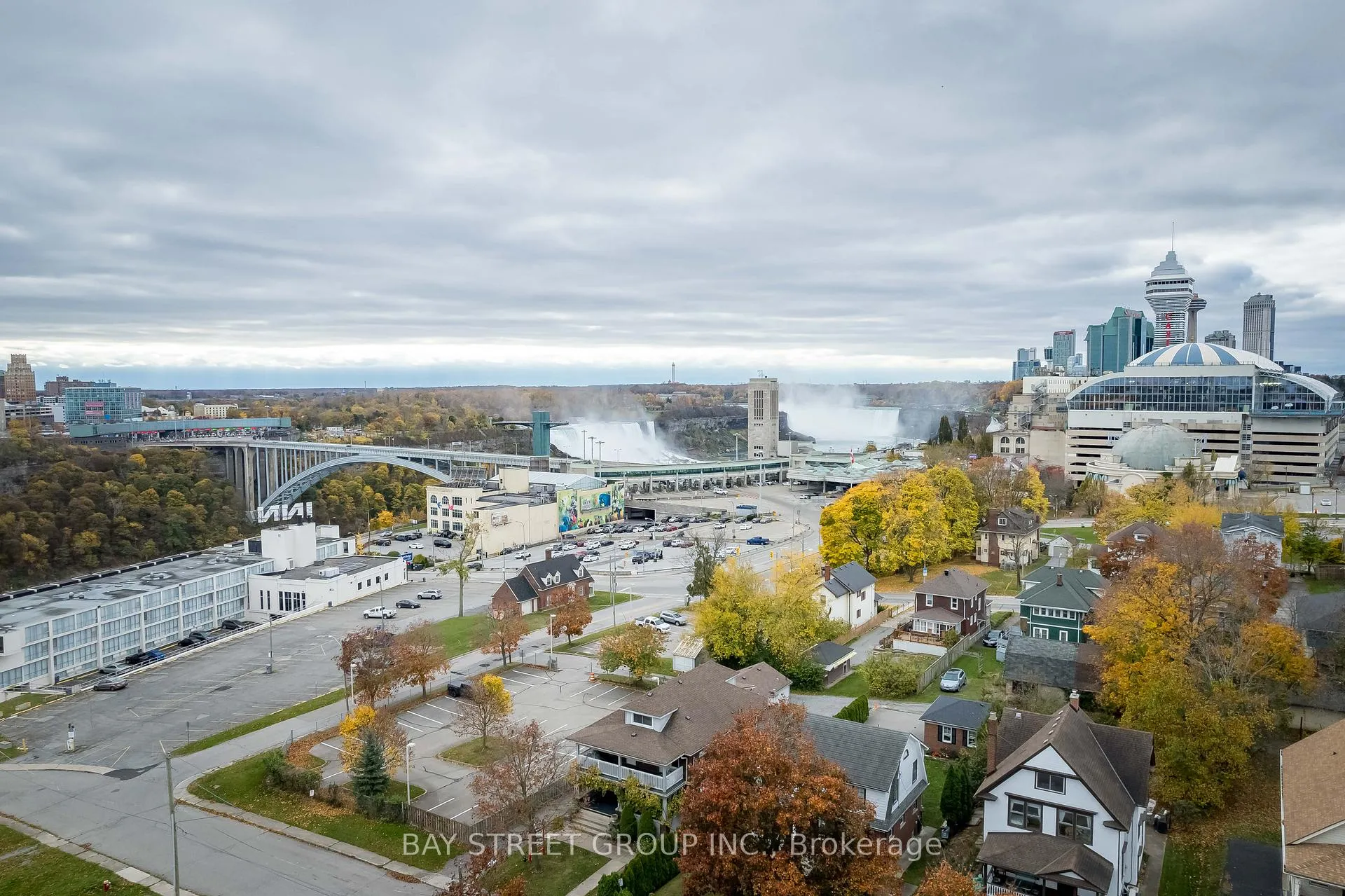 Photo 3 of 4467 John Street, Niagara Falls, Downtown — HOMEH