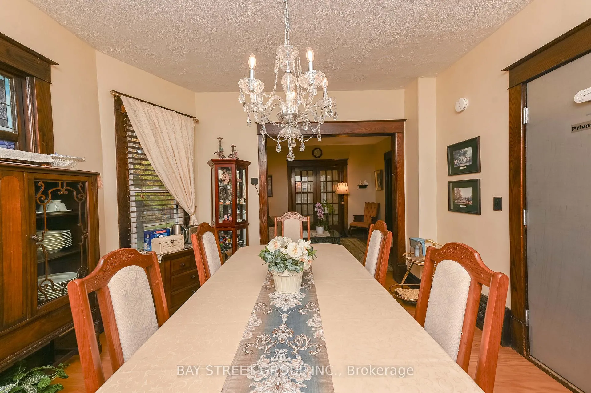 Photo 13 of 4467 John Street, Niagara Falls, Downtown — HOMEH