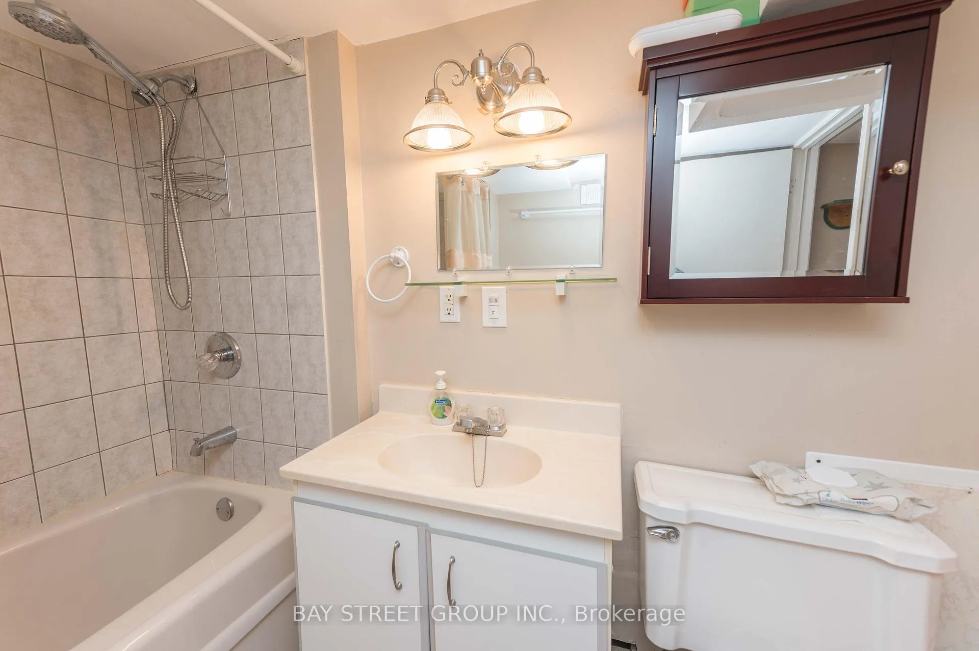 Photo 32 of 4467 John Street, Niagara Falls, Downtown — HOMEH