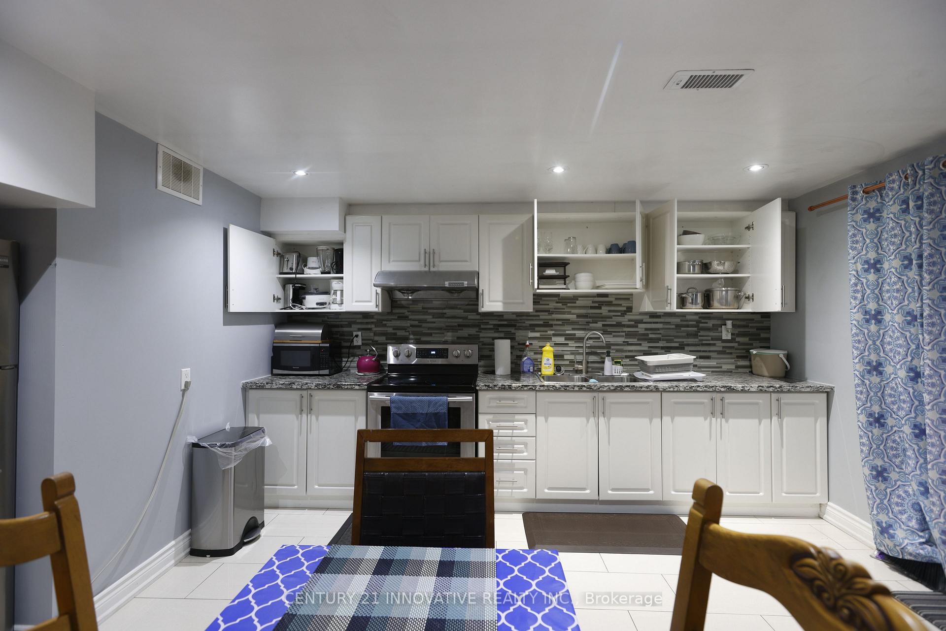 Photo 5 of 31 Dunnet Street, Markham, Milliken Mills East — HOMEH