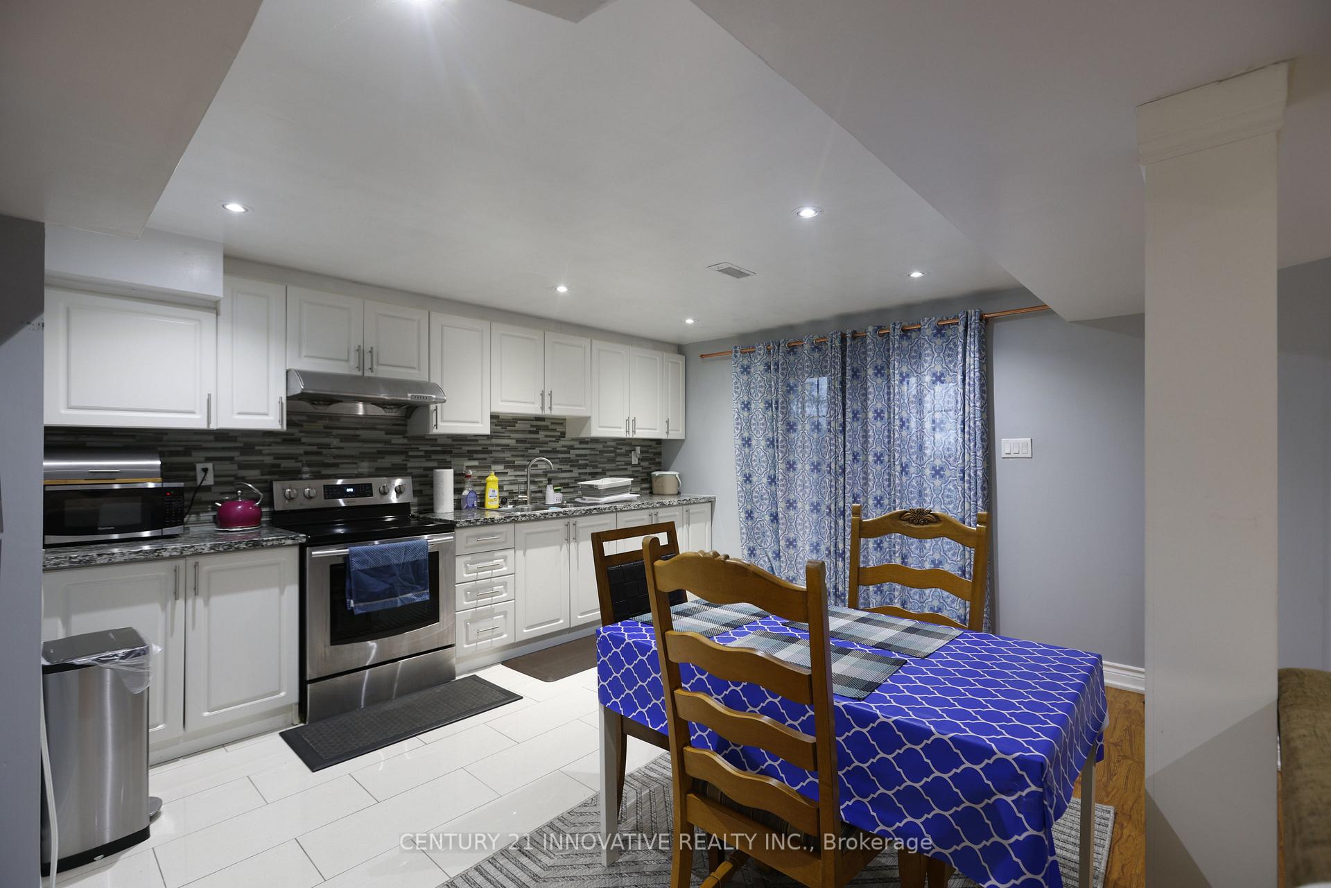Photo 11 of 31 Dunnet Street, Markham, Milliken Mills East — HOMEH