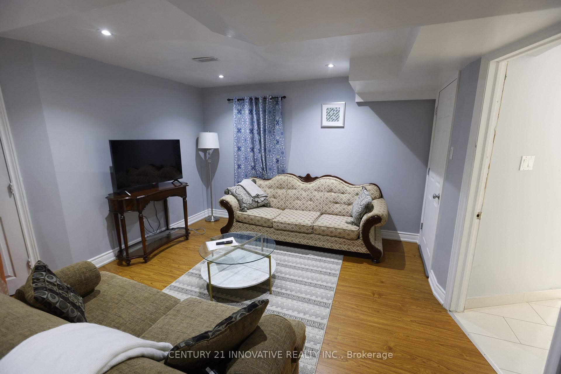 Photo 13 of 31 Dunnet Street, Markham, Milliken Mills East — HOMEH