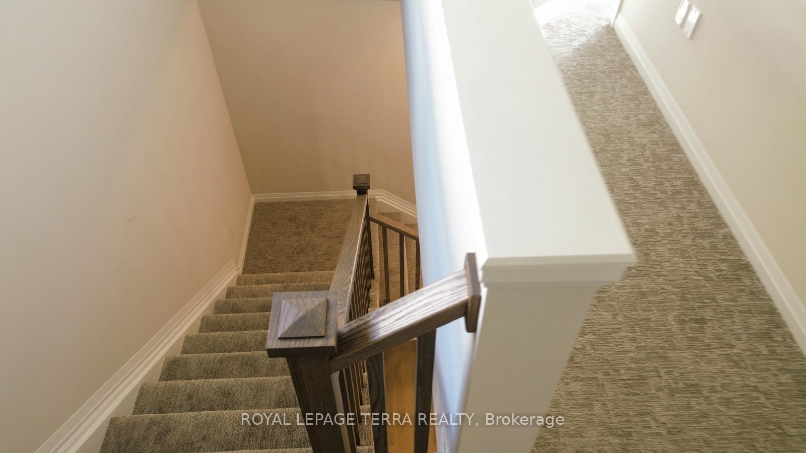 Photo 8 of 32 Samuel Avenue, Pelham, Fonthill — HOMEH