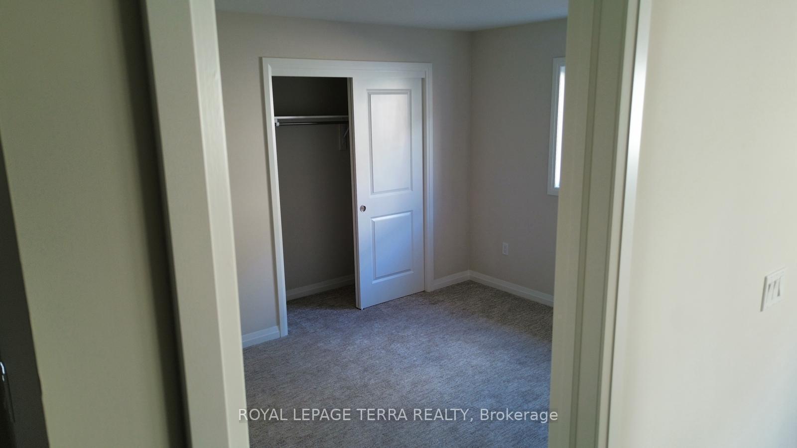 Photo 12 of 32 Samuel Avenue, Pelham, Fonthill — HOMEH