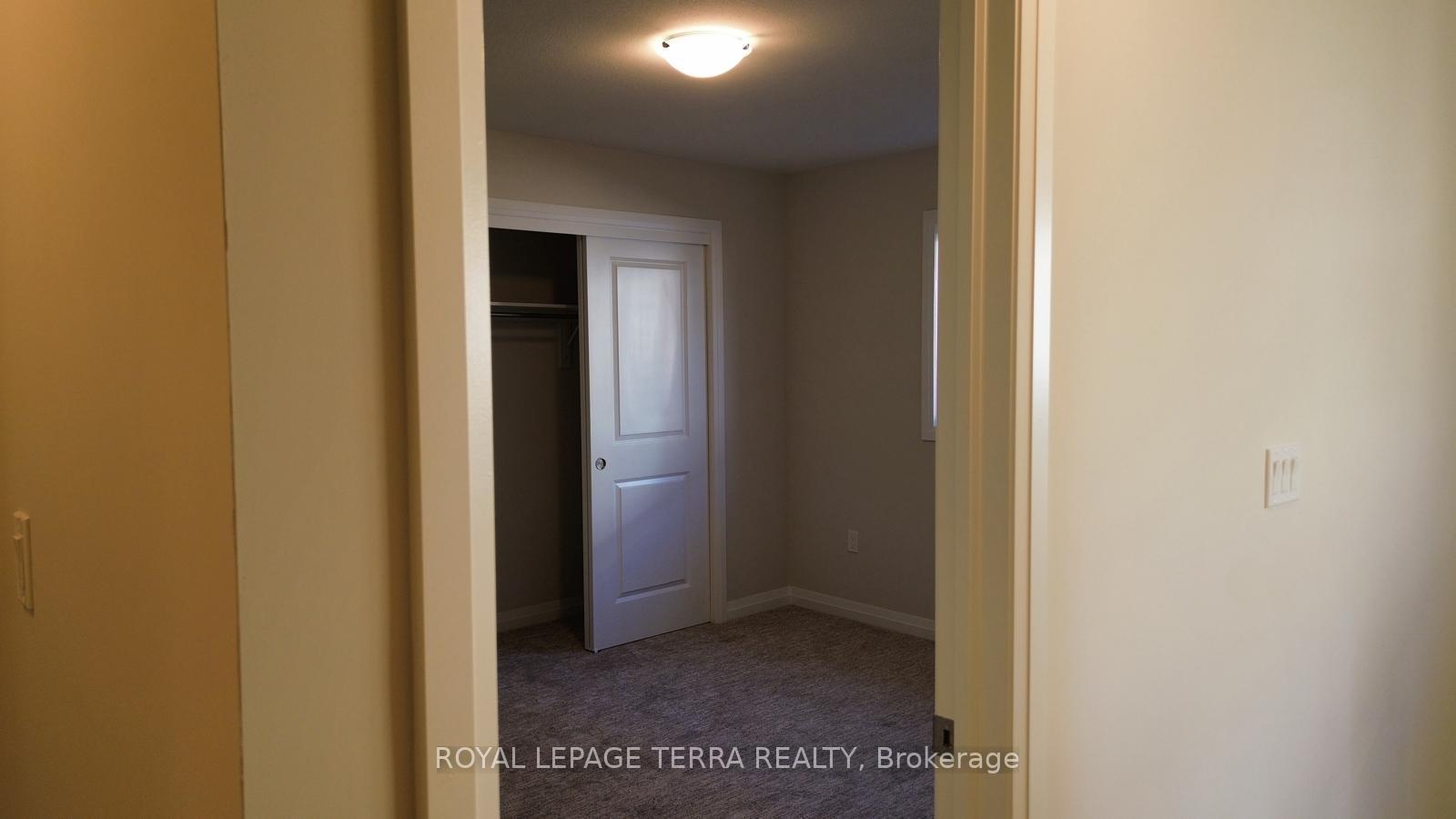 Photo 24 of 32 Samuel Avenue, Pelham, Fonthill — HOMEH