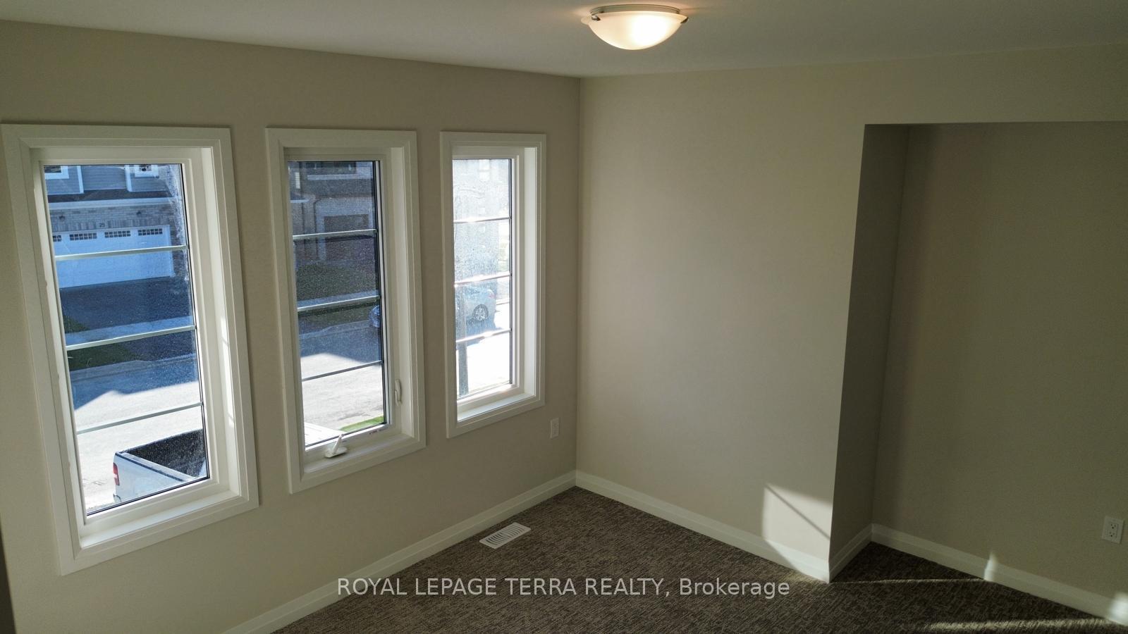 Photo 26 of 32 Samuel Avenue, Pelham, Fonthill — HOMEH
