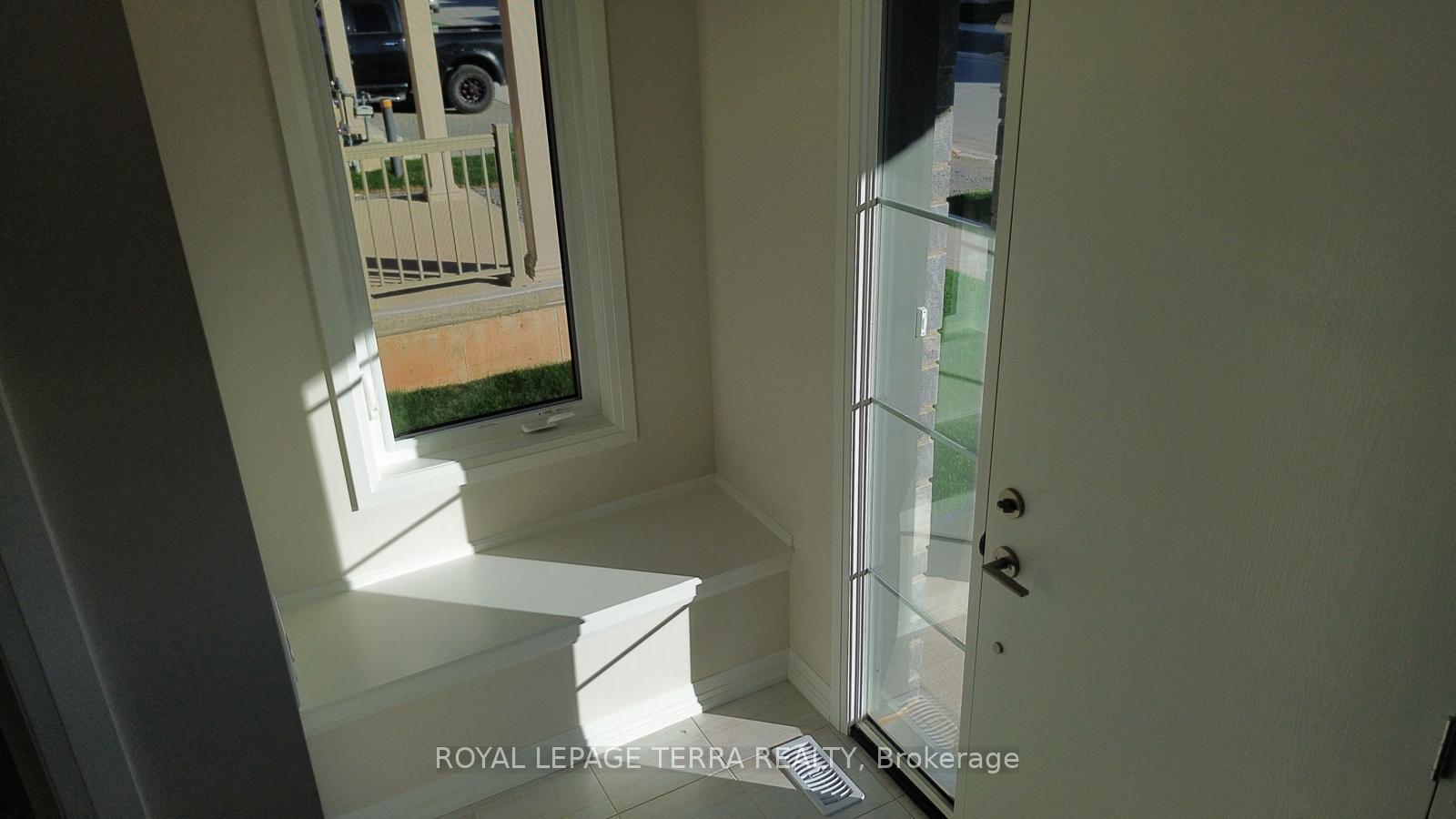 Photo 39 of 32 Samuel Avenue, Pelham, Fonthill — HOMEH