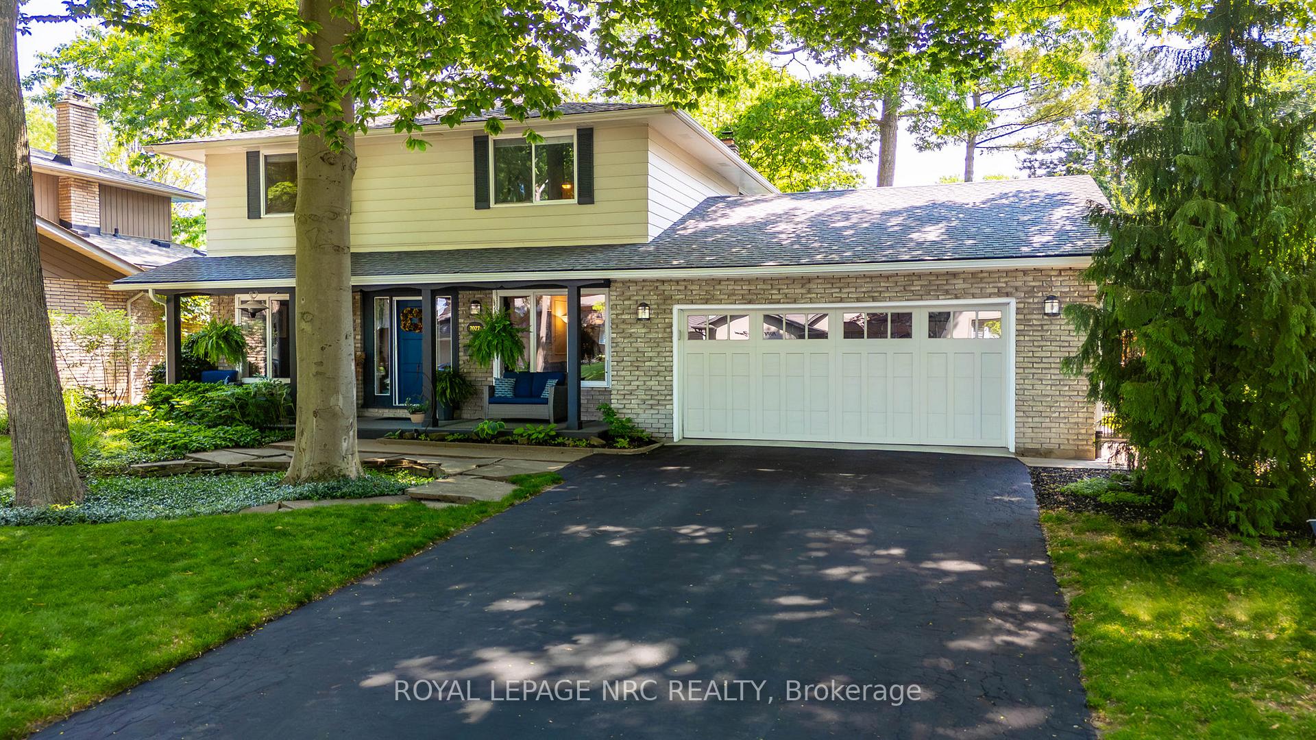 Front of 7077 Ridgewood Crescent