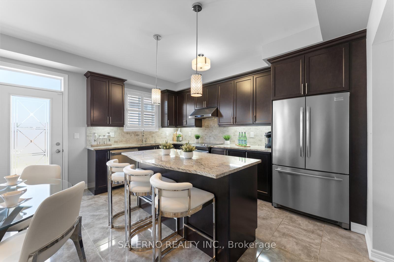Photo 17 of 28 Watson Drive, New Tecumseth, Tottenham — HOMEH