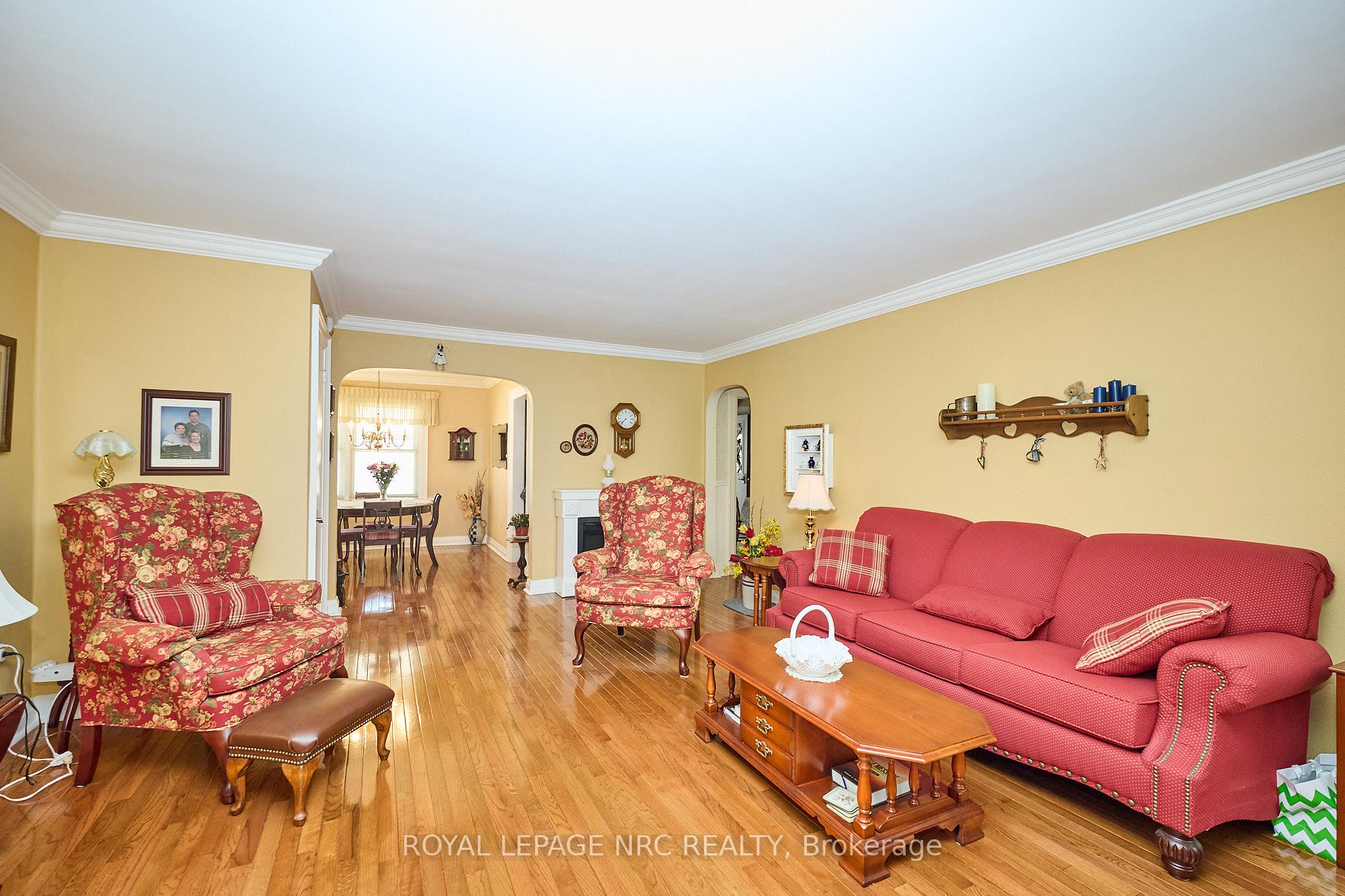 Photo 16 of 4013 Welland Street, Niagara Falls, Chippawa — HOMEH