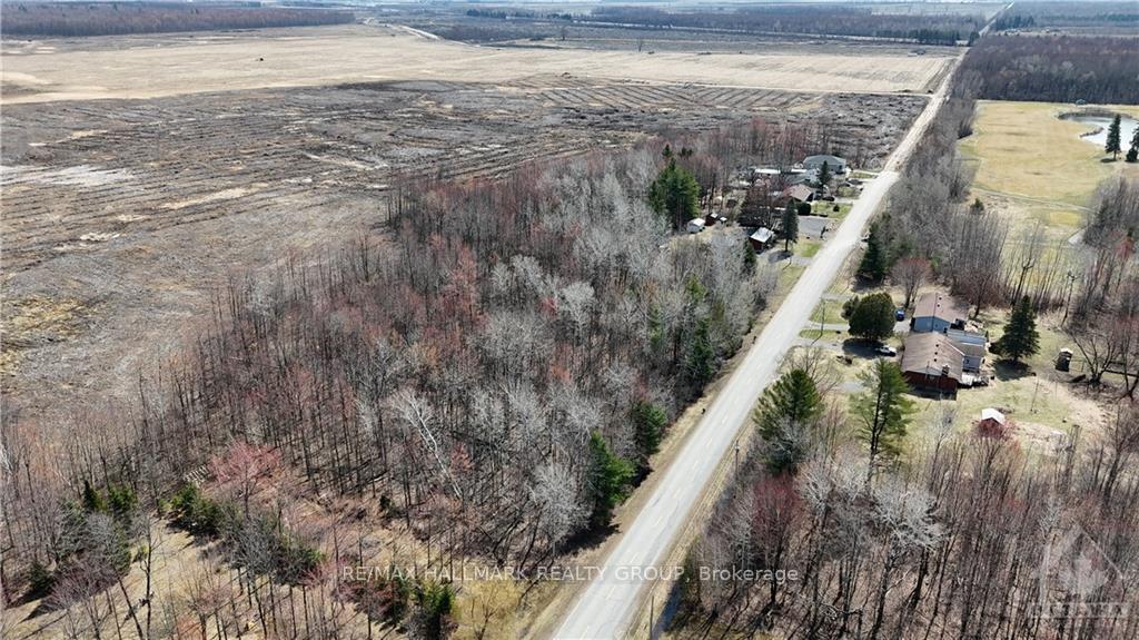 Photo 3 of Unit A, 00 Carlsbad Lane, Ottawa, Vars & Area — HOMEH