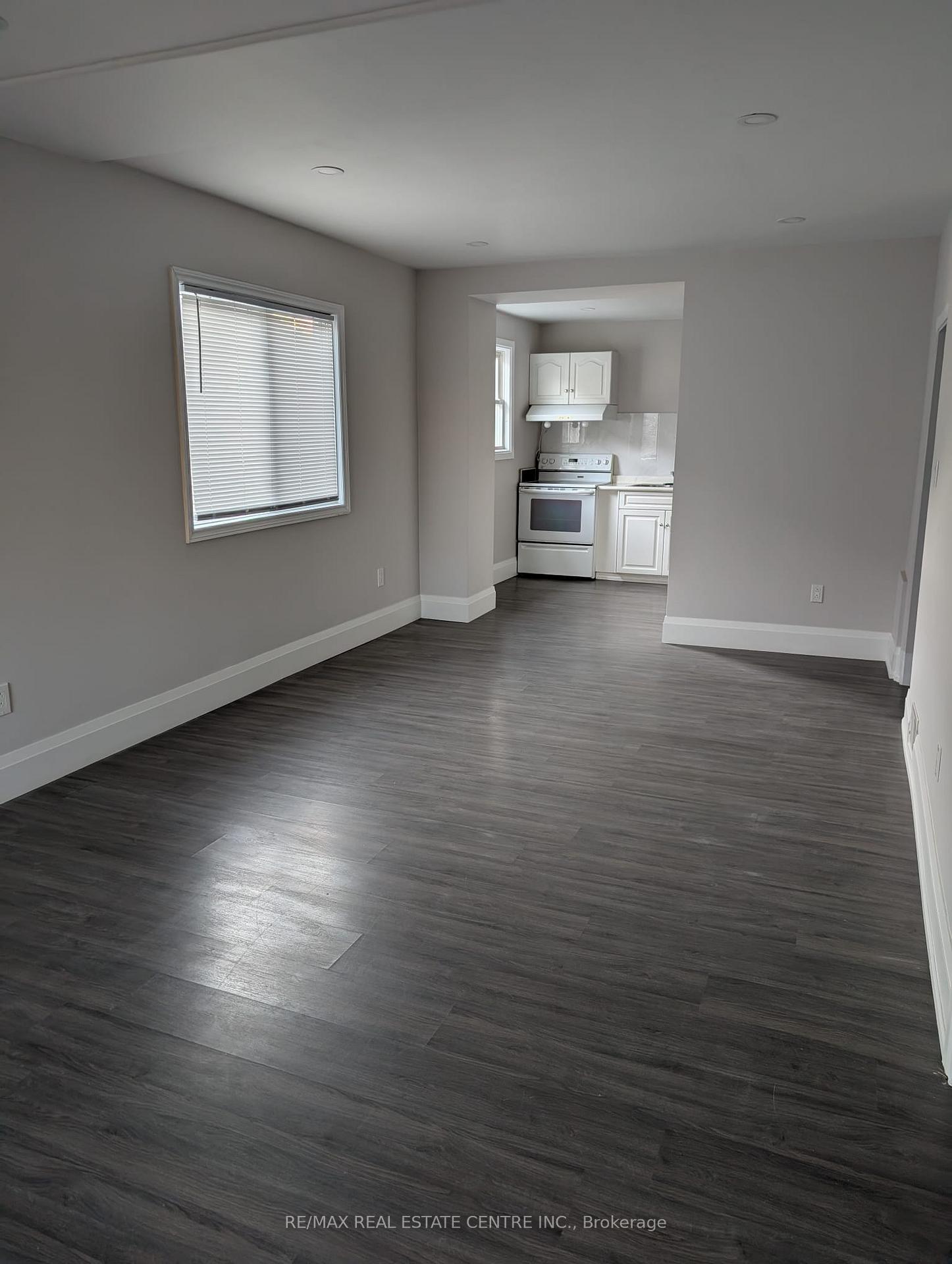 Front of 5145 Kitchener Street