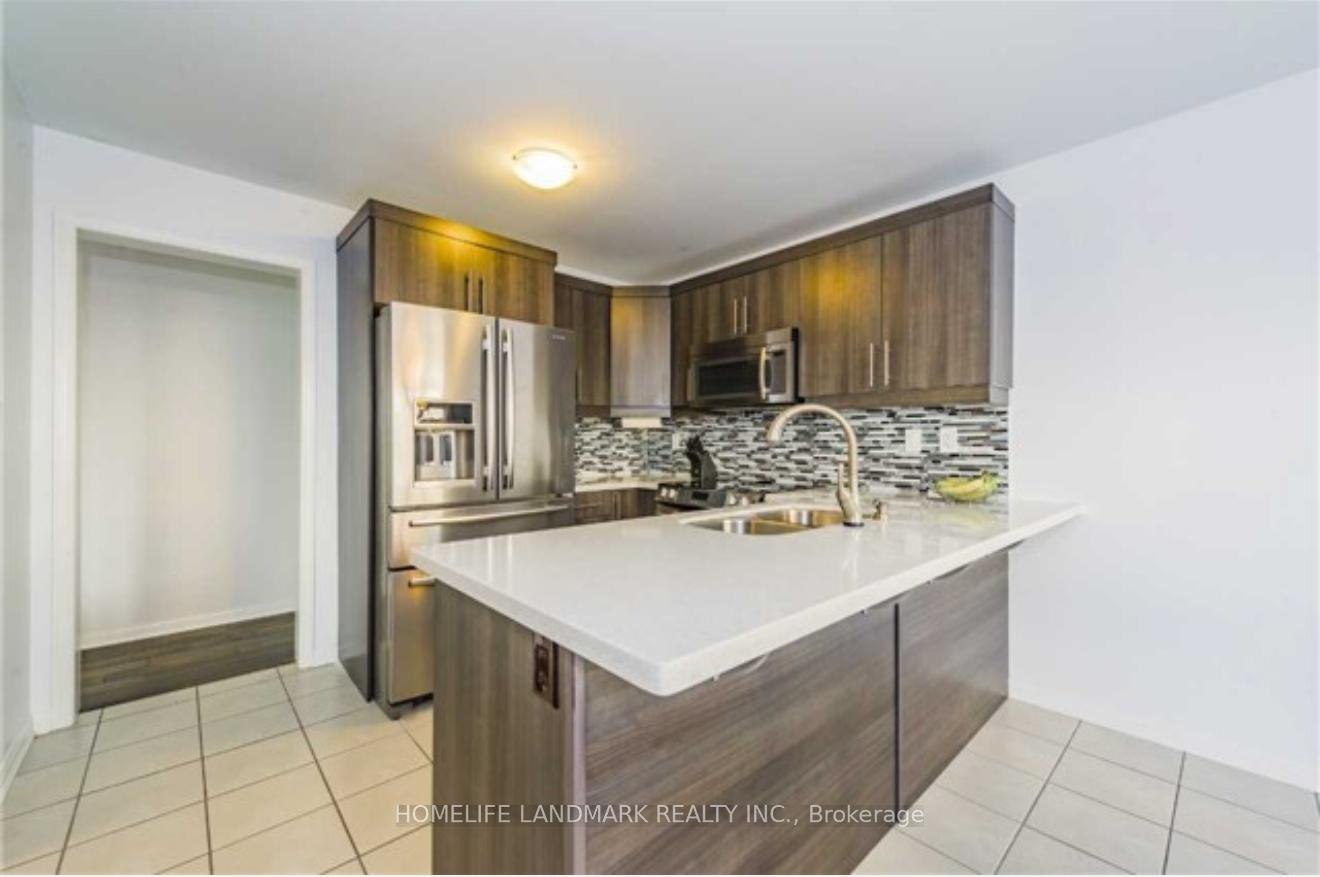 Photo 8 of 465 Carbert Crescent, Milton, Willmott — HOMEH
