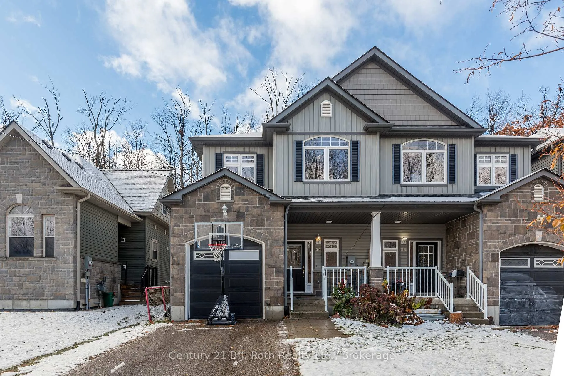 Photo 2 of 54 Isabella Drive, Orillia — HOMEH