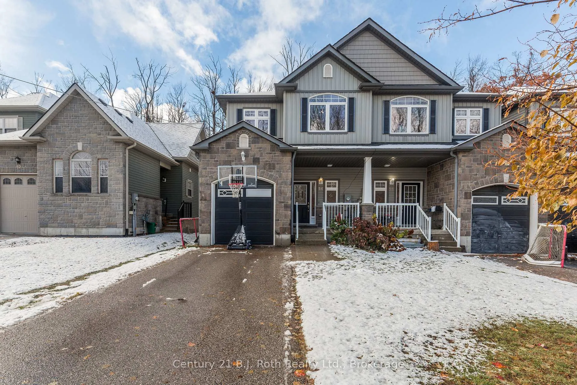 Photo 3 of 54 Isabella Drive, Orillia — HOMEH