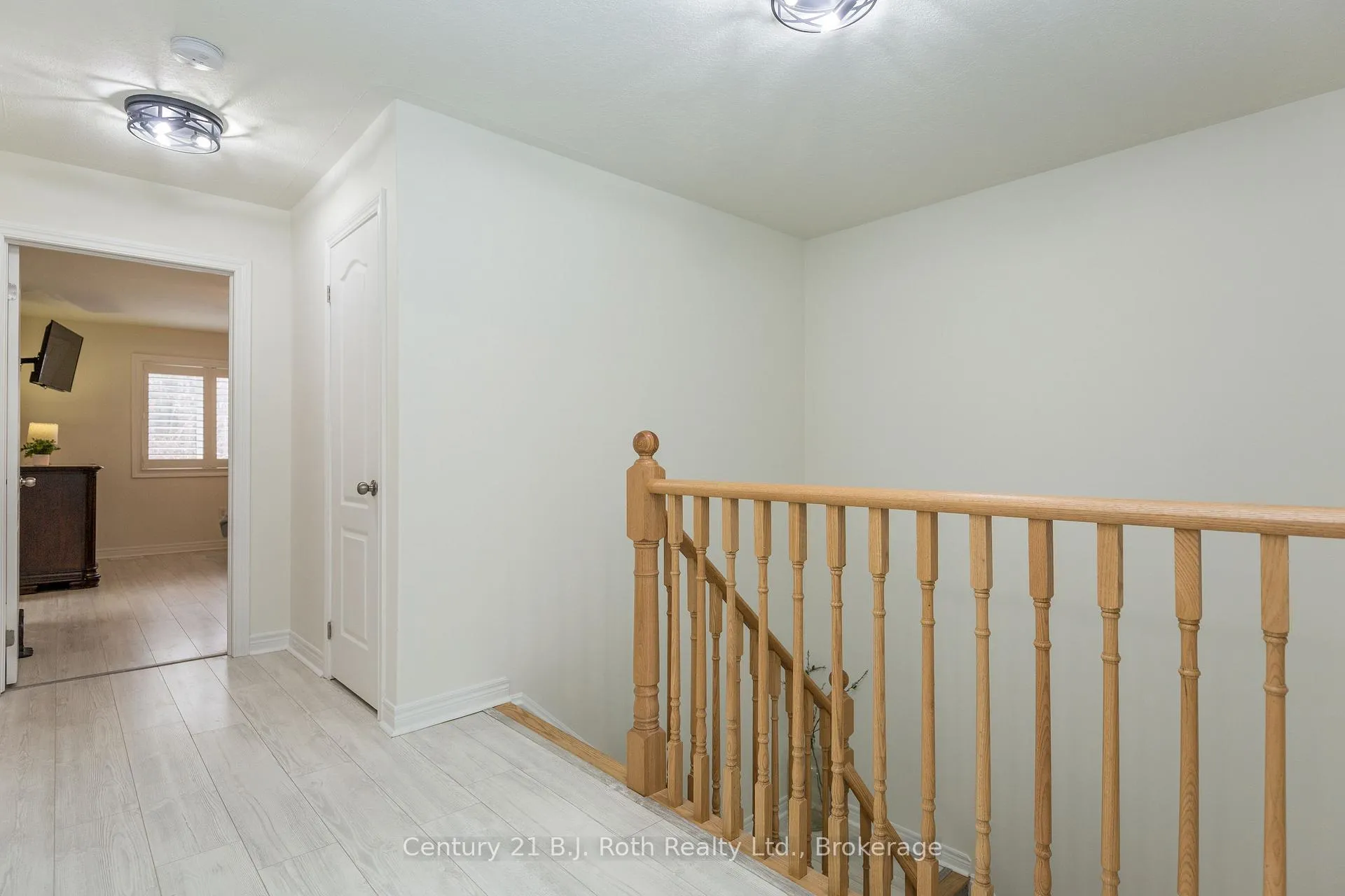 Photo 19 of 54 Isabella Drive, Orillia — HOMEH