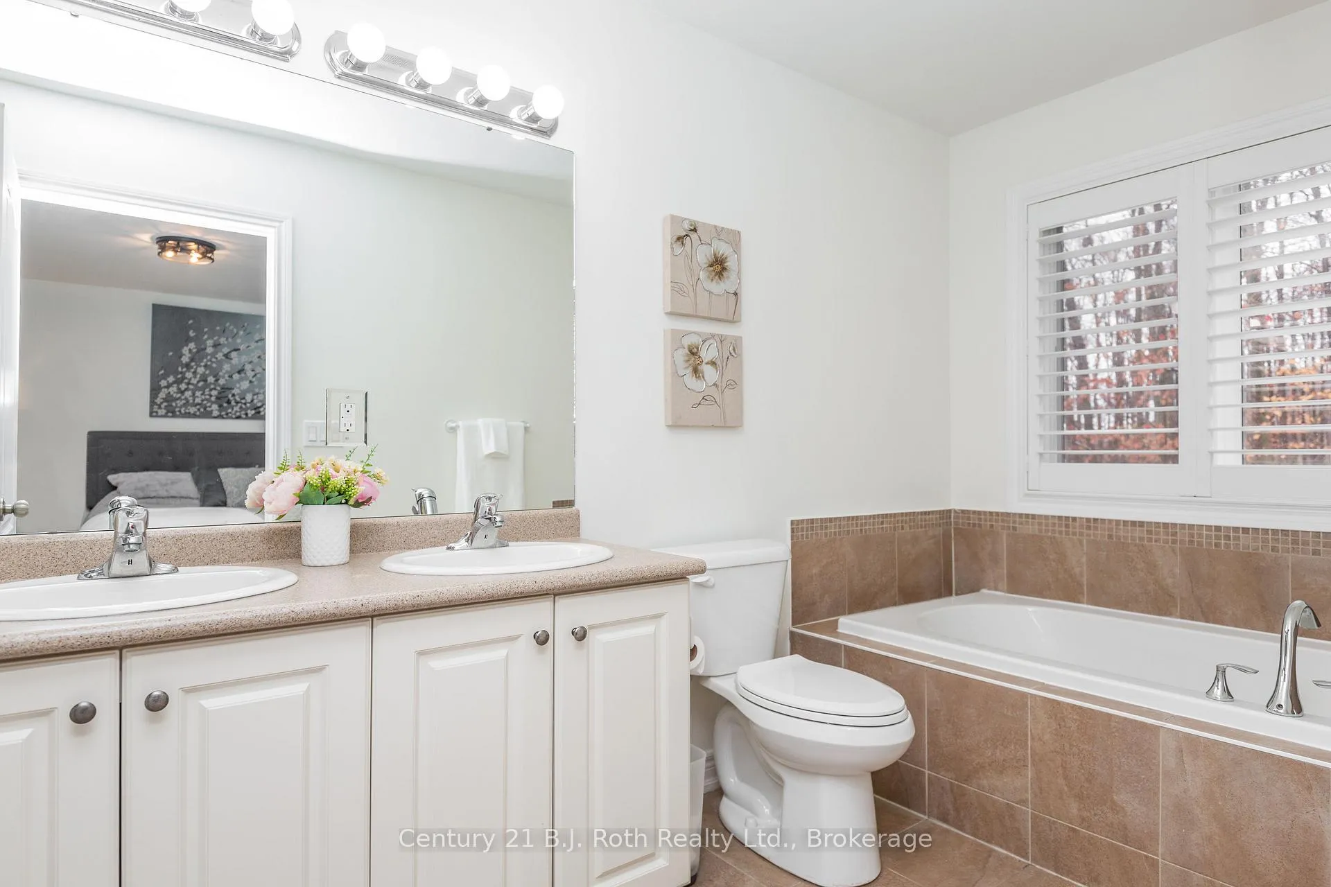 Photo 23 of 54 Isabella Drive, Orillia — HOMEH