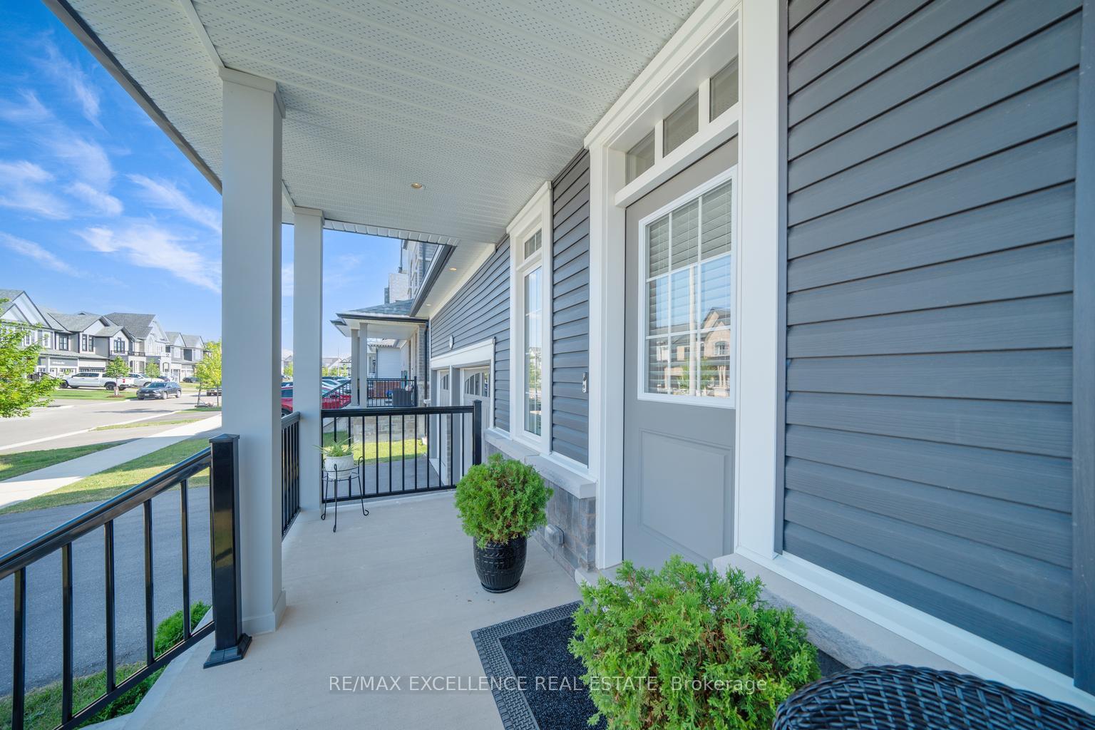 Photo 5 of 134 Strachan Trail, New Tecumseth, Beeton — HOMEH