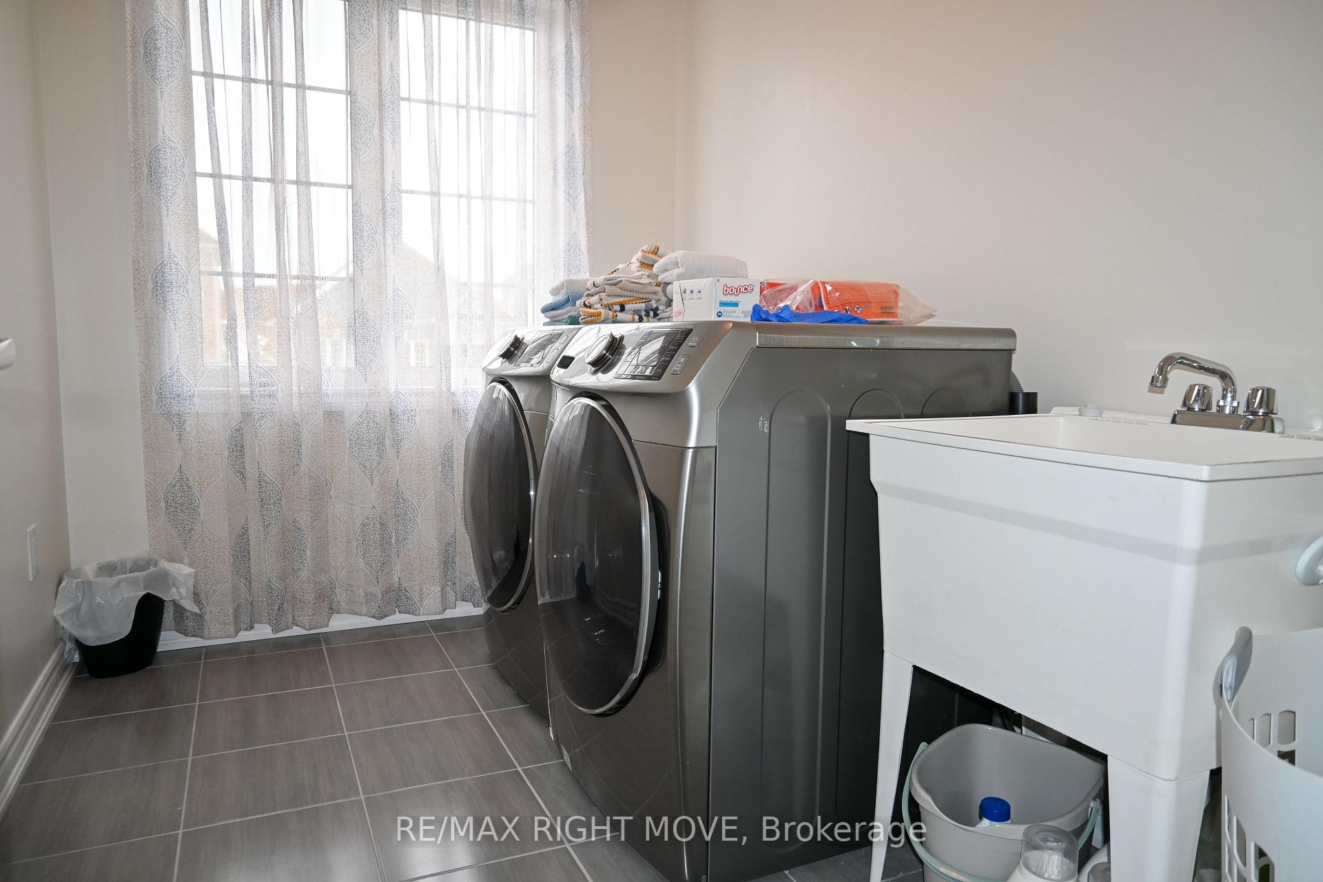 Photo 25 of 73 Atlantis Drive, Orillia — HOMEH