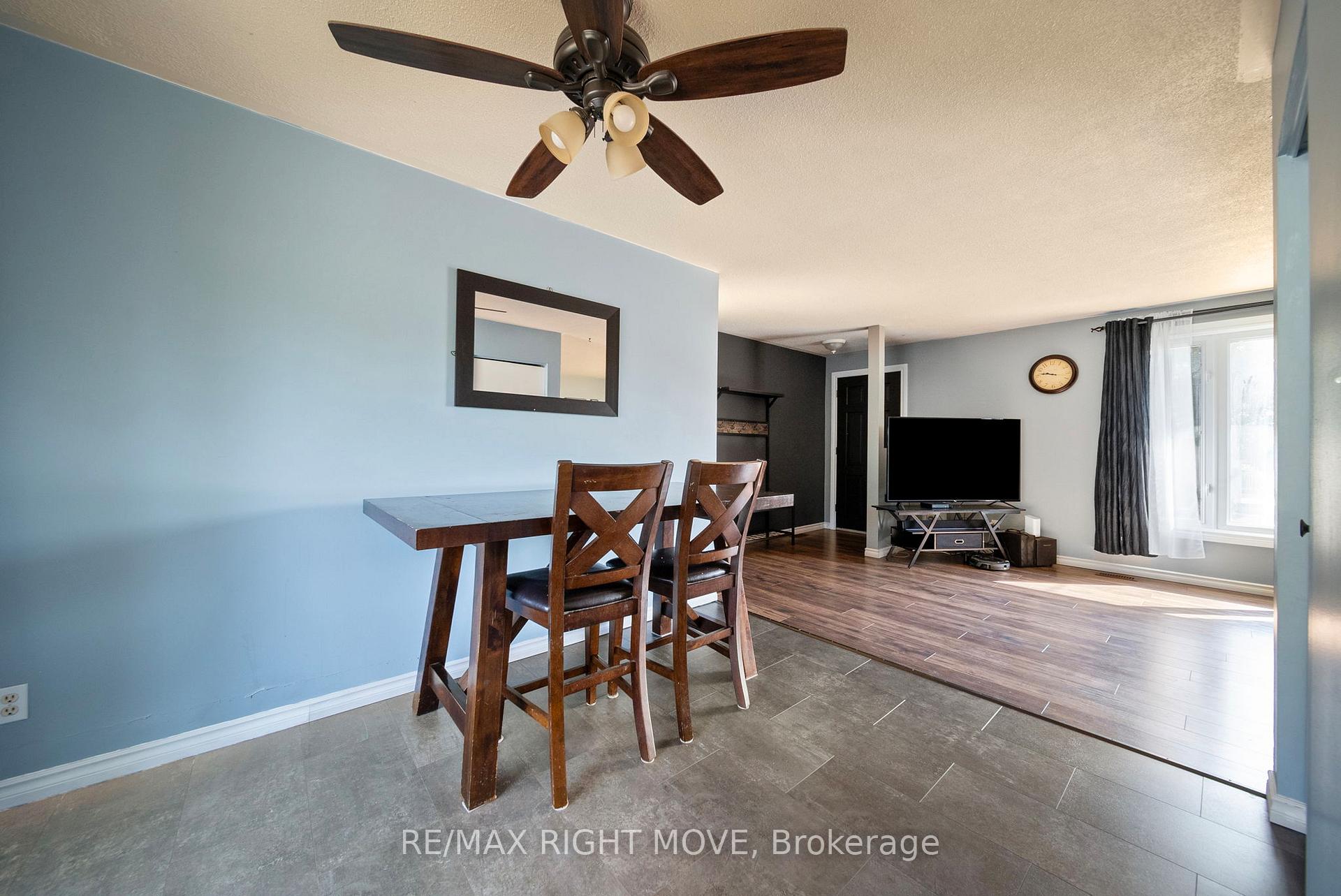 Photo 10 of 3 Westmount Drive N, Orillia — HOMEH