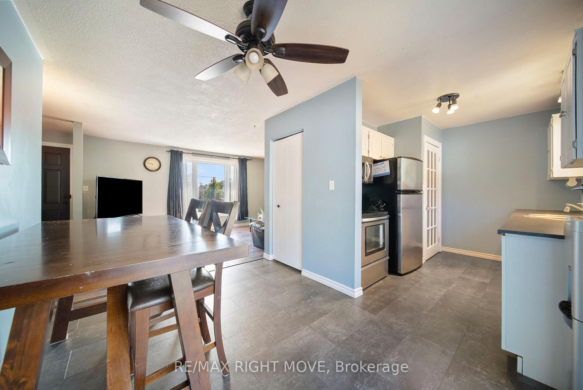 Photo 11 of 3 Westmount Drive N, Orillia — HOMEH
