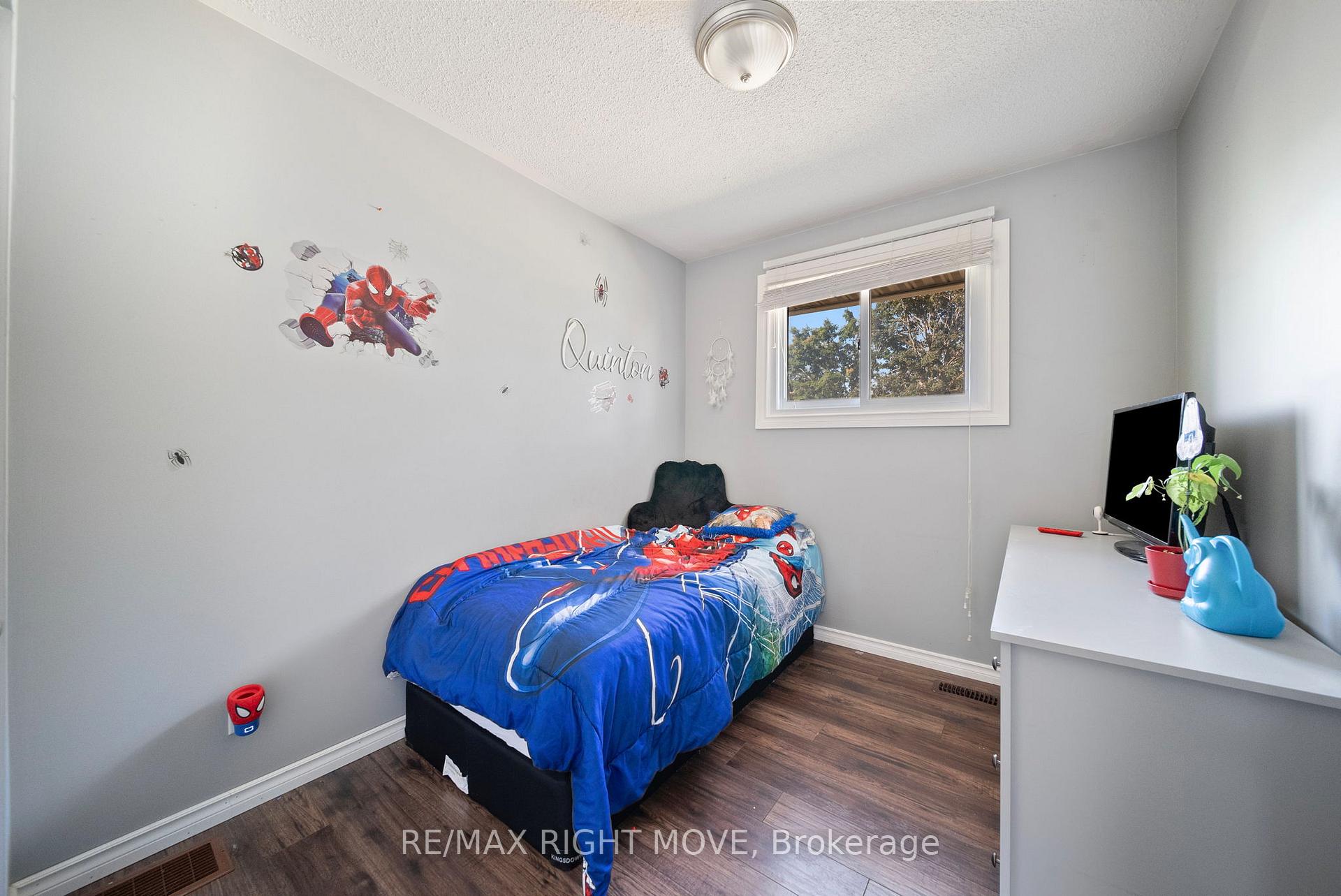 Photo 14 of 3 Westmount Drive N, Orillia — HOMEH
