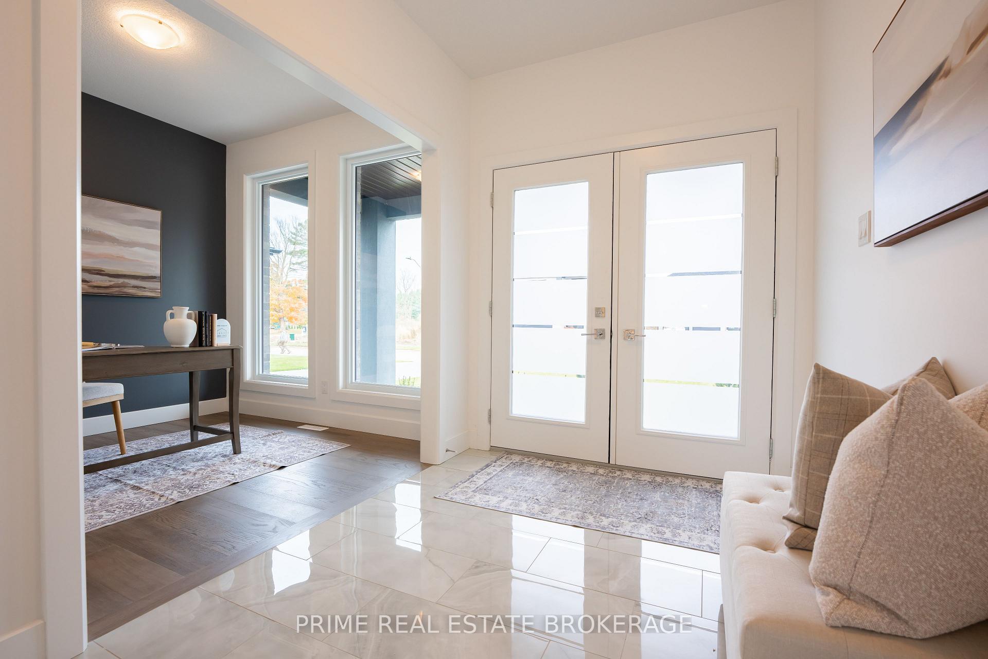 Photo 8 of 207 Eagle Street, North Middlesex, Parkhill — HOMEH