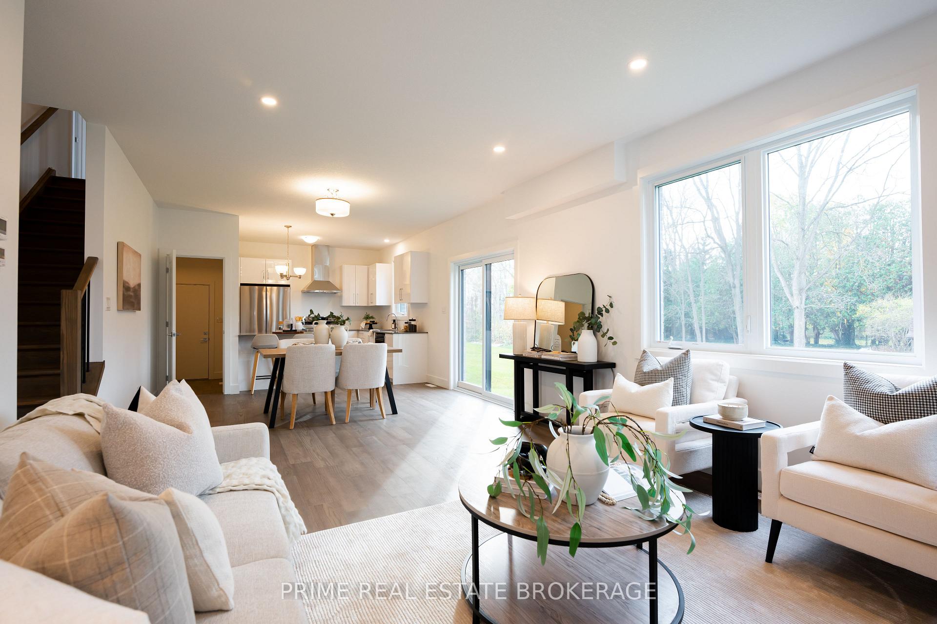 Photo 15 of 207 Eagle Street, North Middlesex, Parkhill — HOMEH
